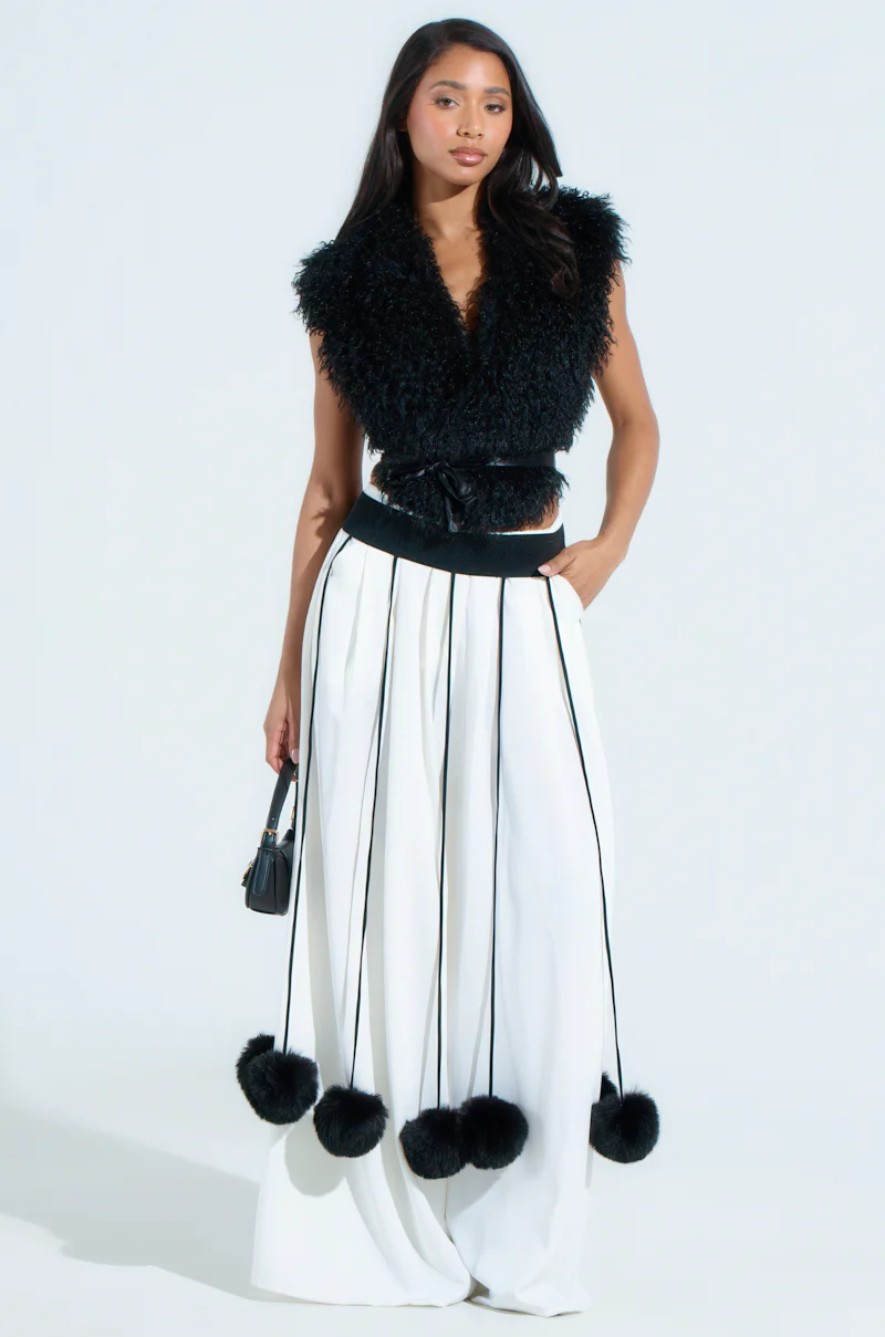 SHAKE YA POM POMS FUR BELT - Image 5