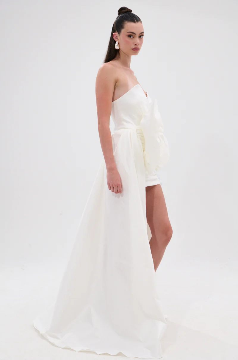 SHE IS THE MOMENT MINI DRESS WITH TRAIN IN WHITE - Image 4