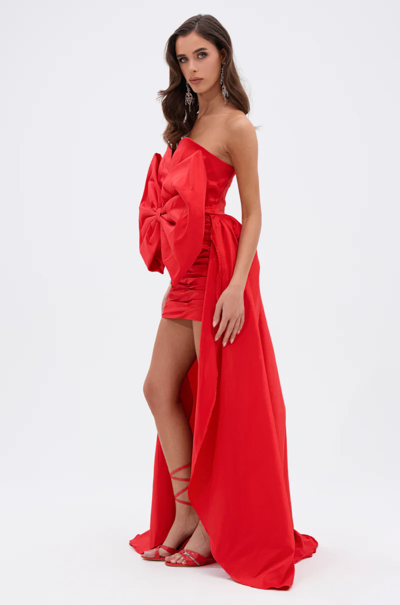 SHE IS THE MOMENT MINI DRESS WITH TRAIN IN RED - Image 5
