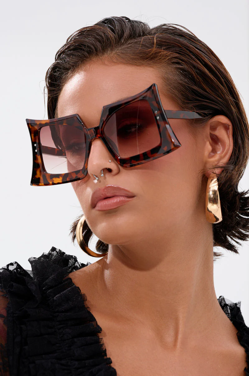 SHELLY SUNGLASSES - Image 2