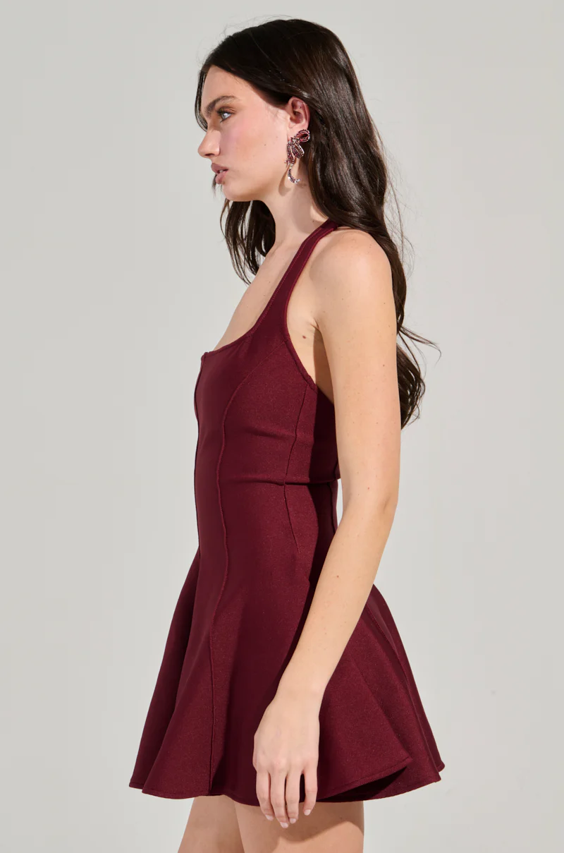 SHE'S A CLASSIC BANDAGE MINI DRESS - Image 4