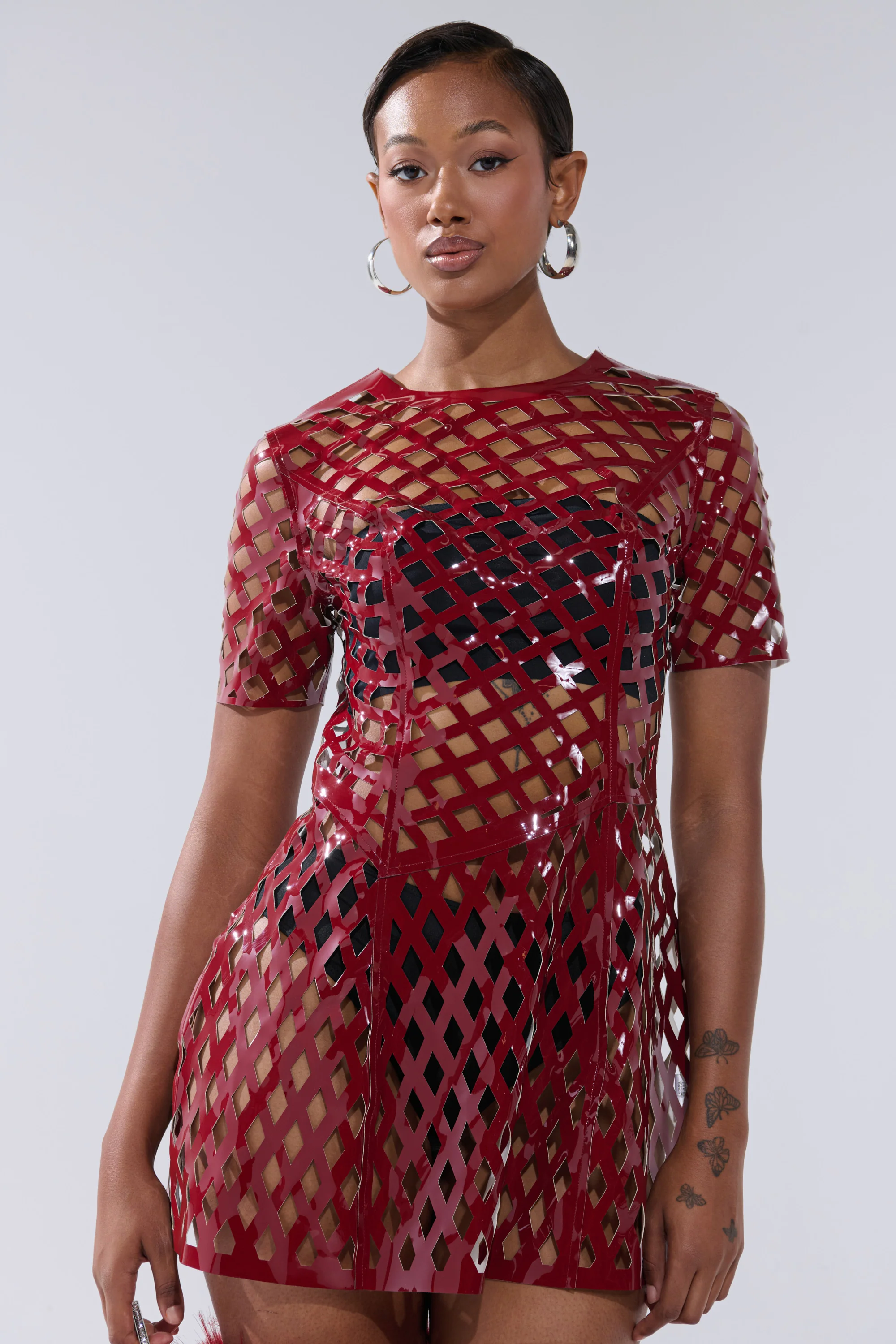 SHE'S DIFFERENT CUT OUT FAUX LEATHER MINI DRESS IN BURGUNDY - Image 2
