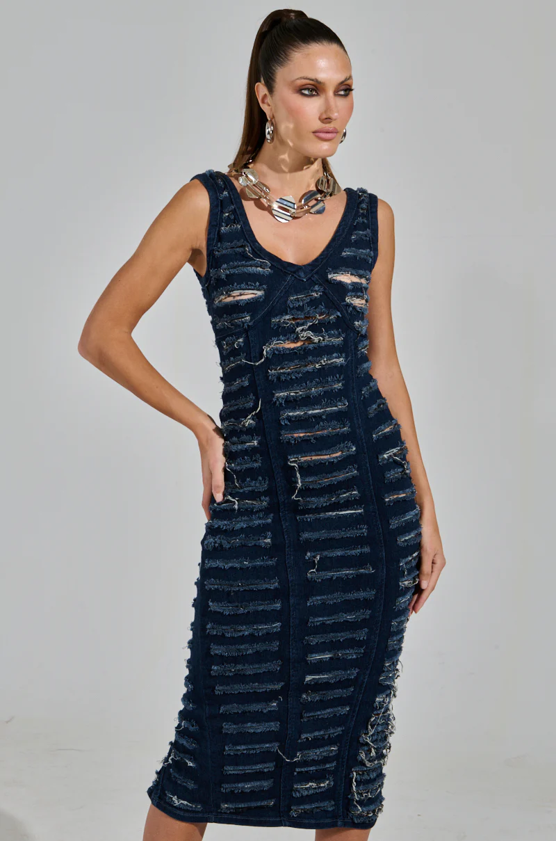 SHE'S GOT IT SHREDDED DENIM MIDI DRESS IN DARK BLUE - Image 2