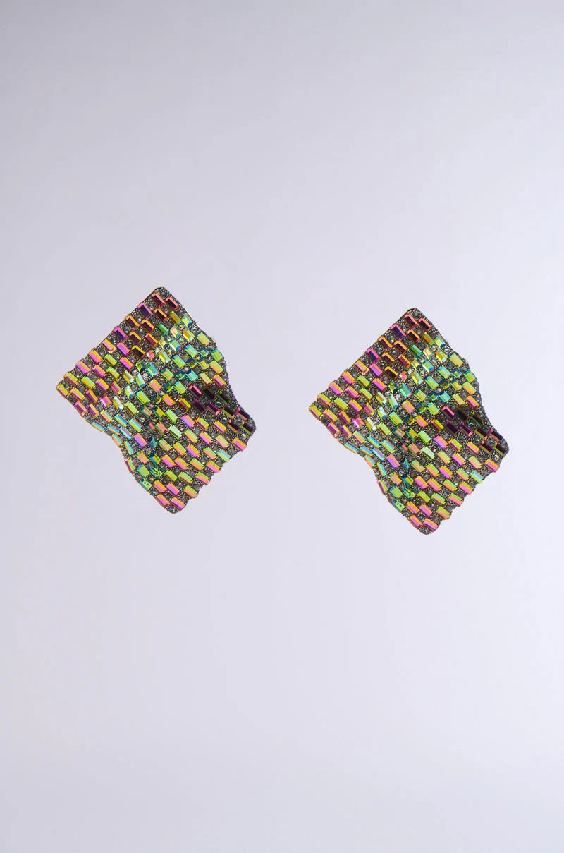 SHINE BRIGHT EARRING