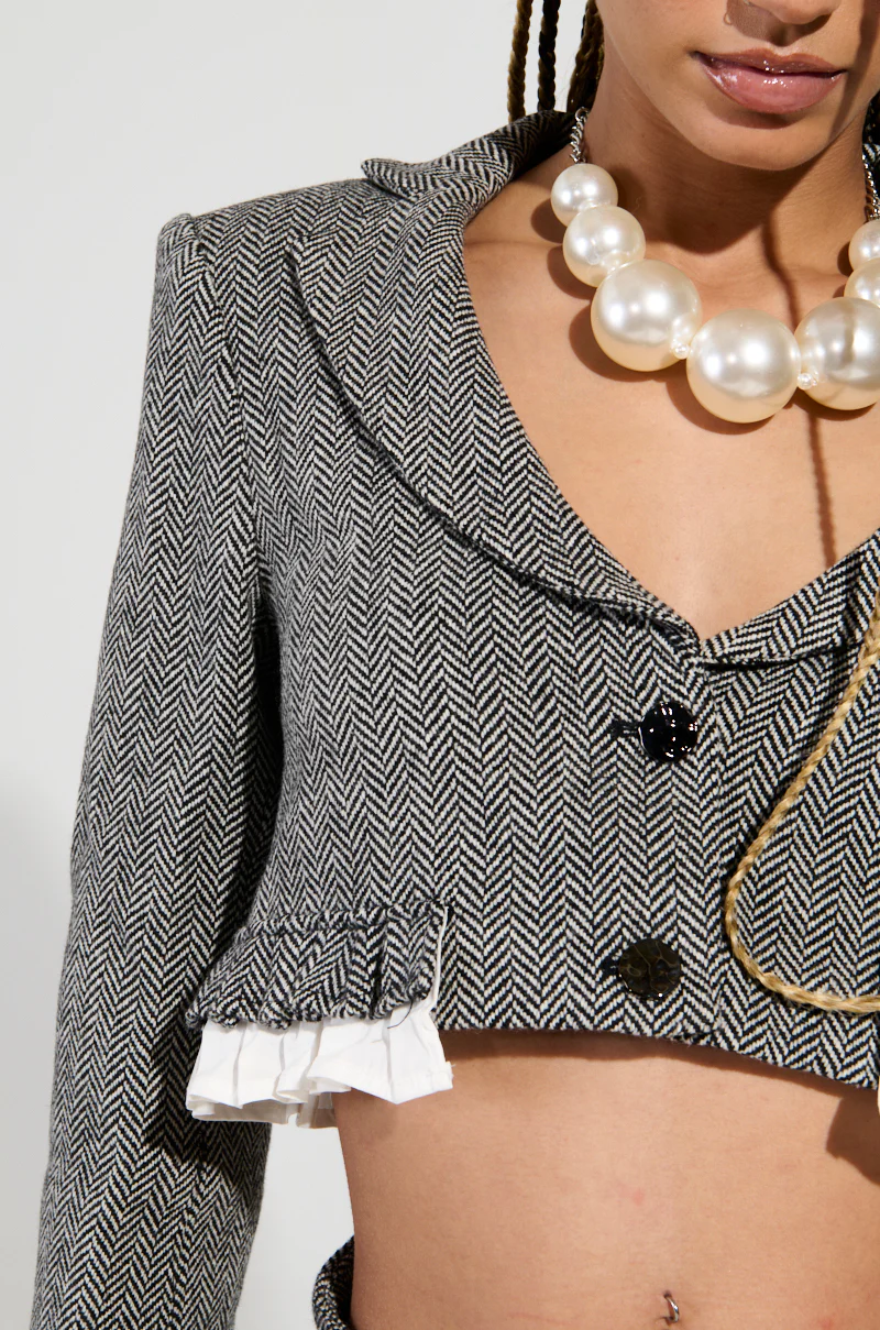 SHORT N SWEET CROPPED BLAZER - Image 8