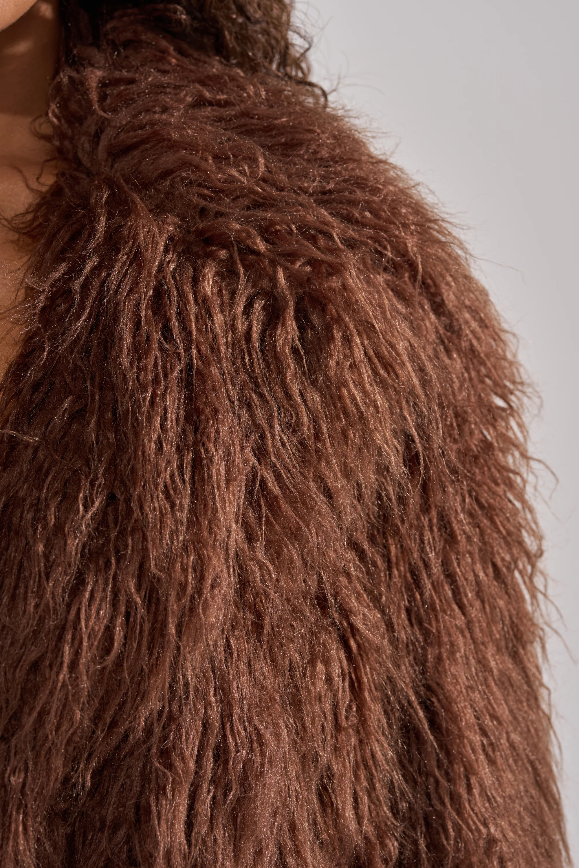 SHORT N SWEET FAUX FUR COAT - Image 10