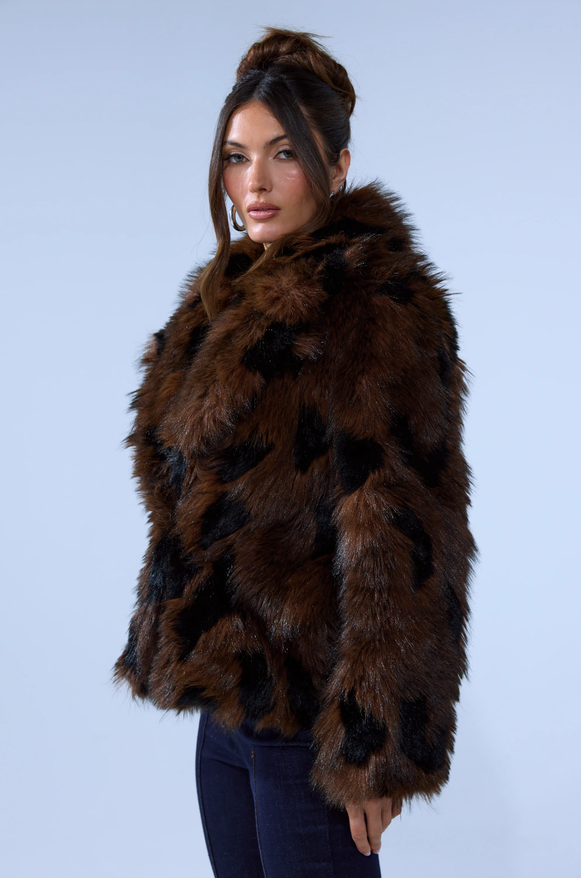 SHORTIE FUR COAT IN BROWN MULTI - Image 10