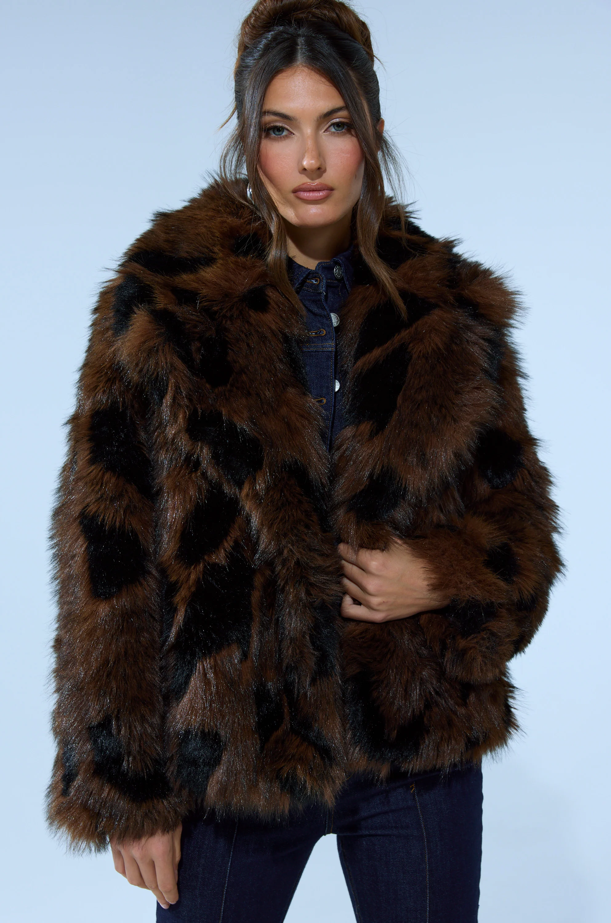 SHORTIE FUR COAT IN BROWN MULTI - Image 6