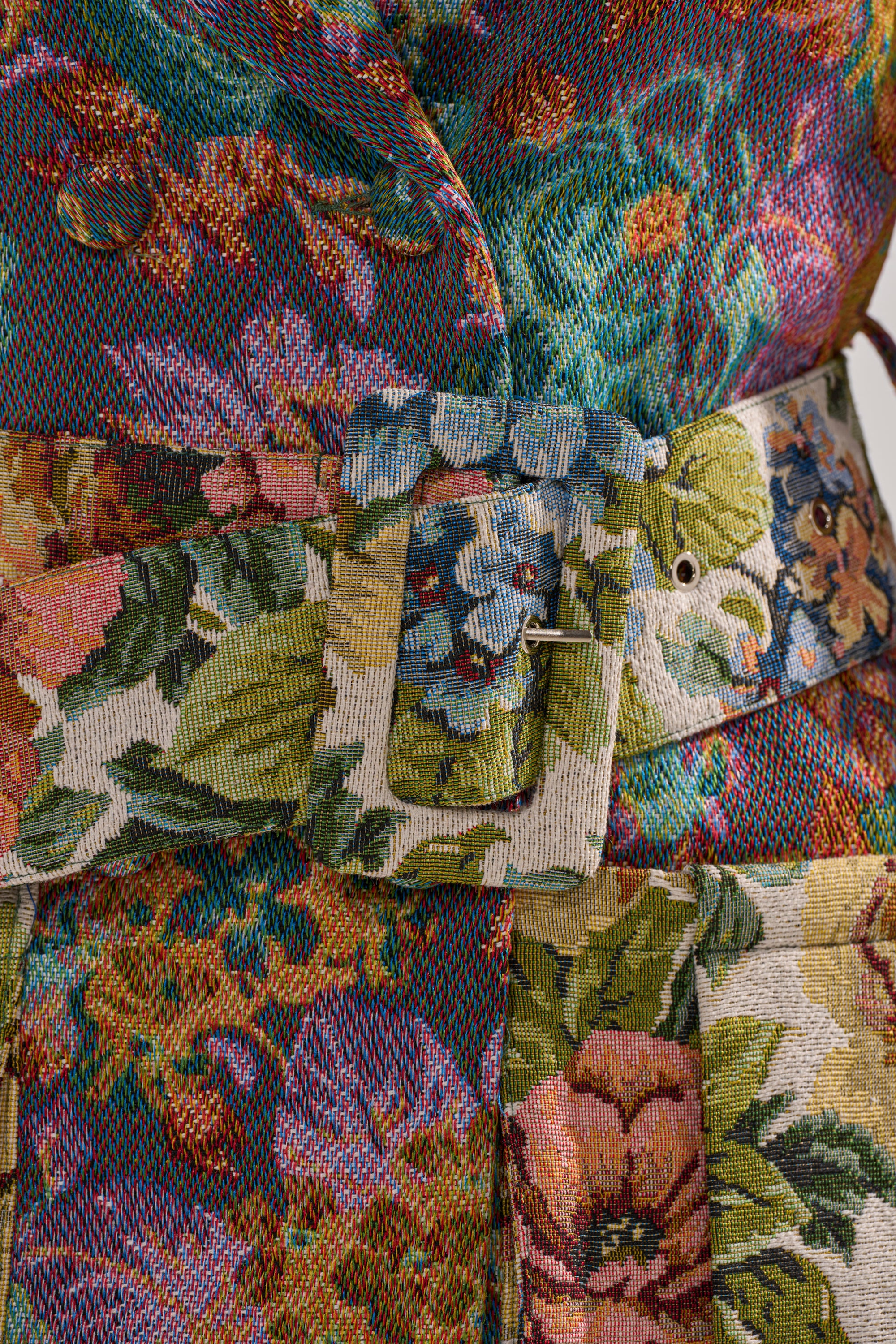 SHOW OFF TAPESTRY TRENCH - Image 11