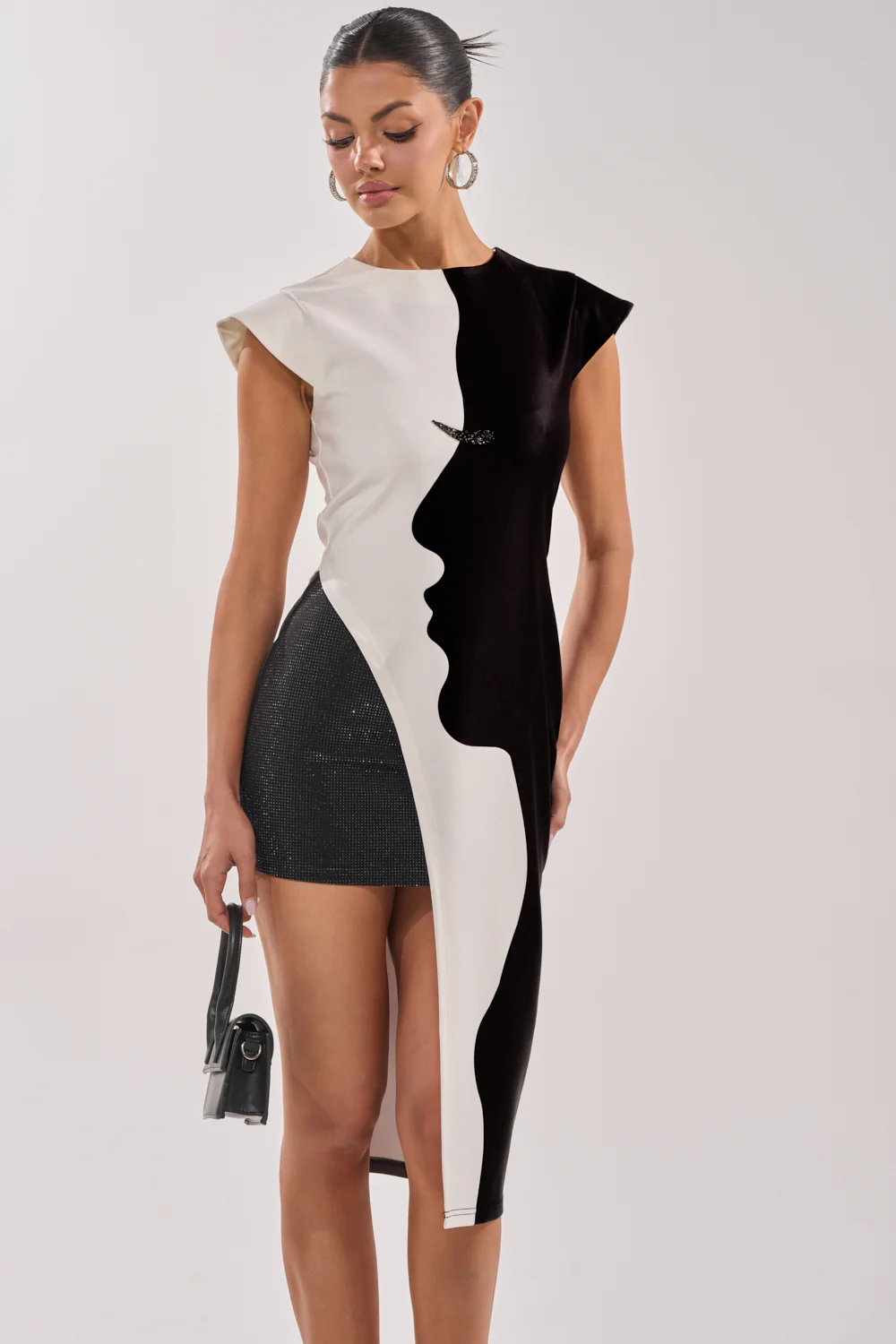 SILHOUETTE LONGLINE TEE - Image 2