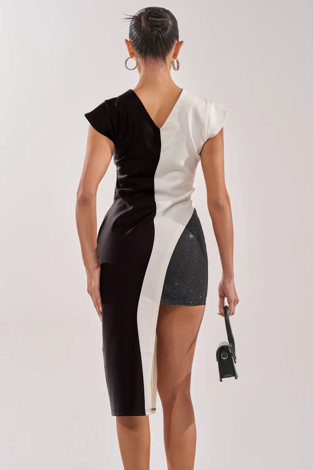 SILHOUETTE LONGLINE TEE - Image 5