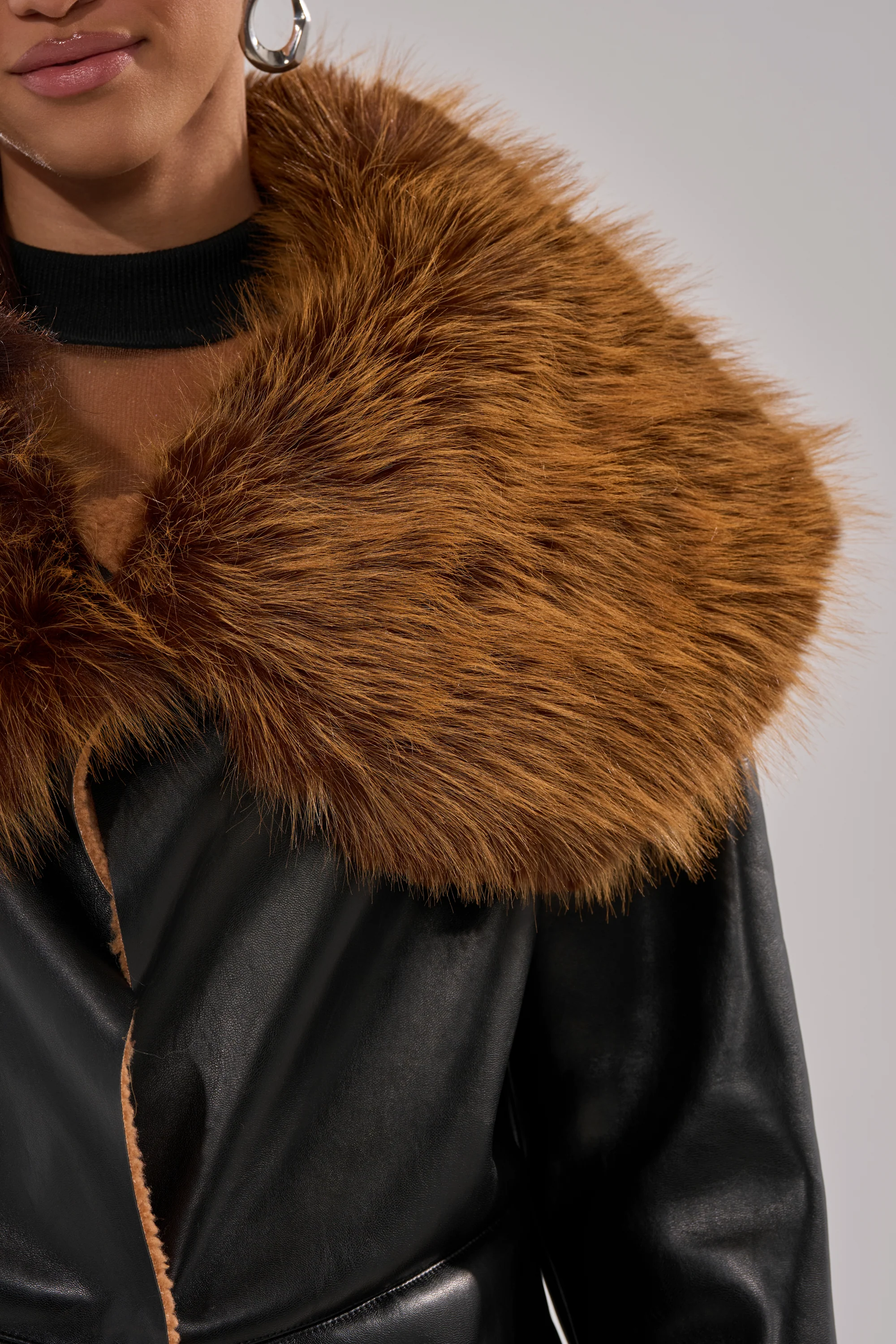 SIREN FUR TRIM TRENCH COAT - Image 9