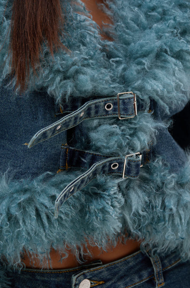 SIT PRETTY FUR TRIM DENIM JACKET - Image 12