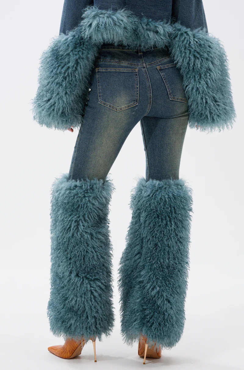 SIT PRETTY FUR TRIM JEANS IN BLUE DENIM - Image 8