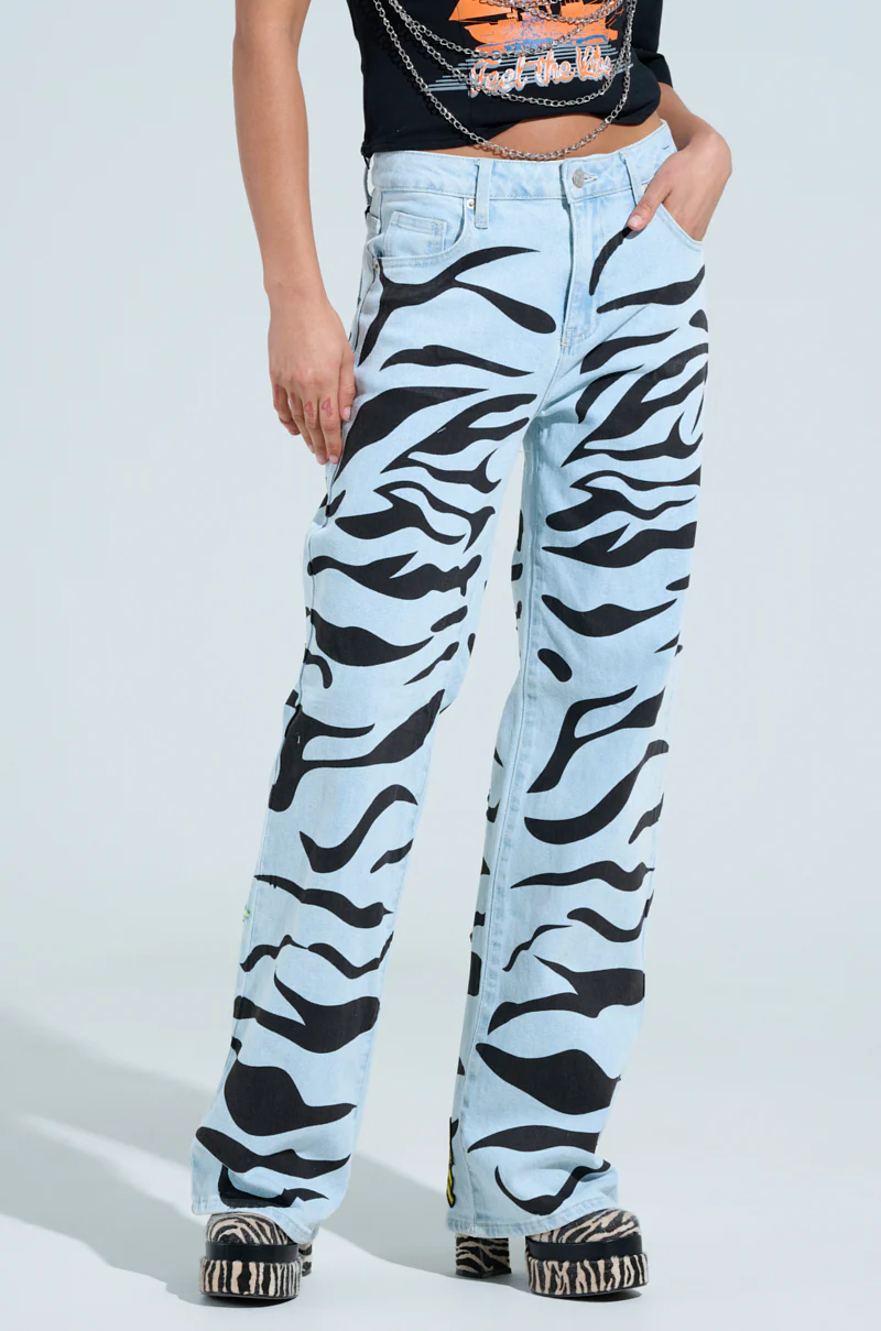 SLEEPING WITH ROSES DENIM PANT - Image 3