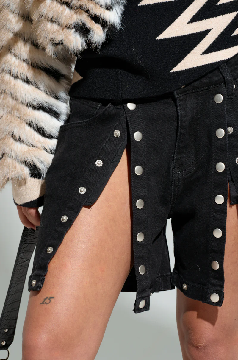 SNAP OUT OF IT DENIM PANT IN BLACK - Image 10