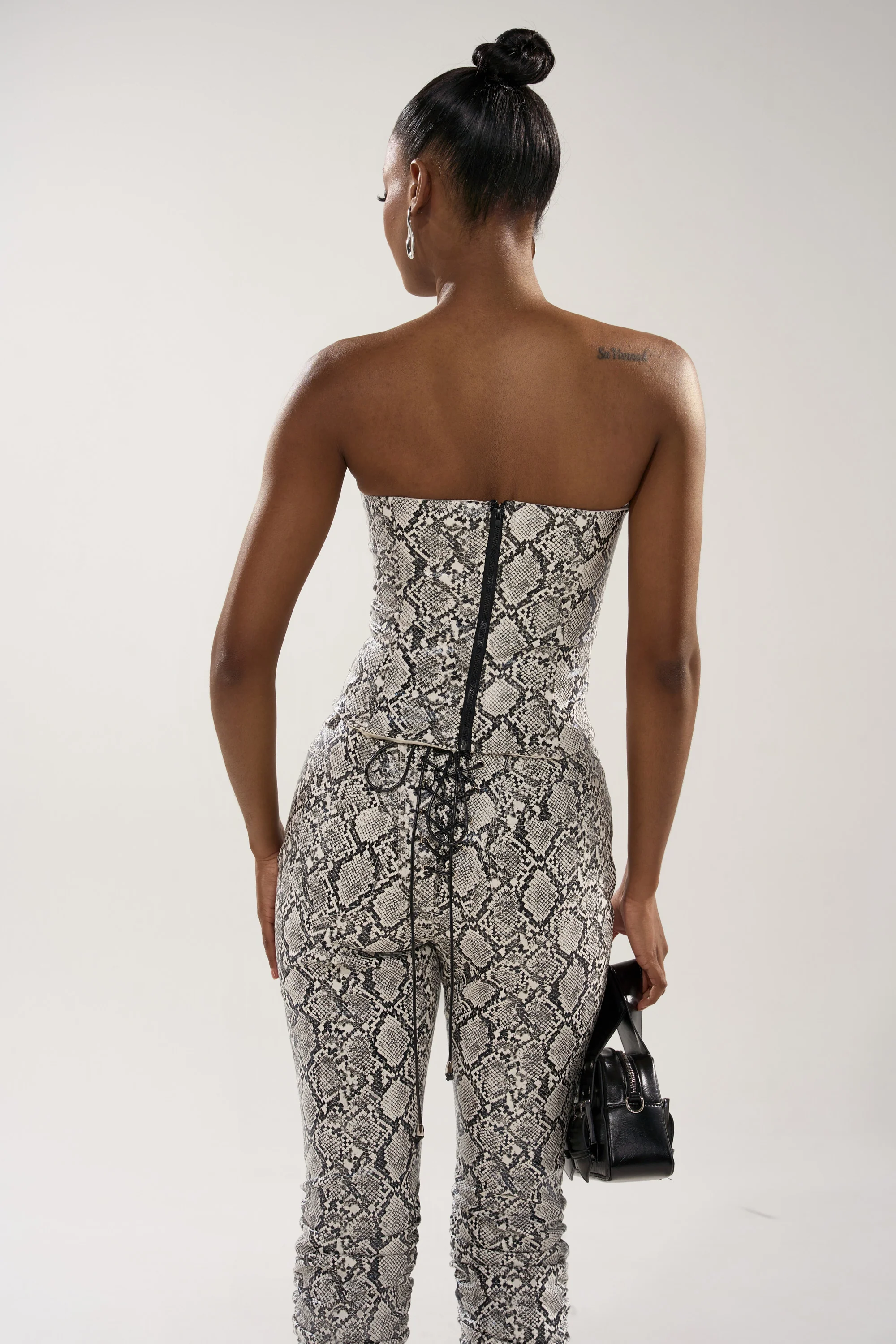 SNEAKY LITTLE SNAKE CORSET - Image 4