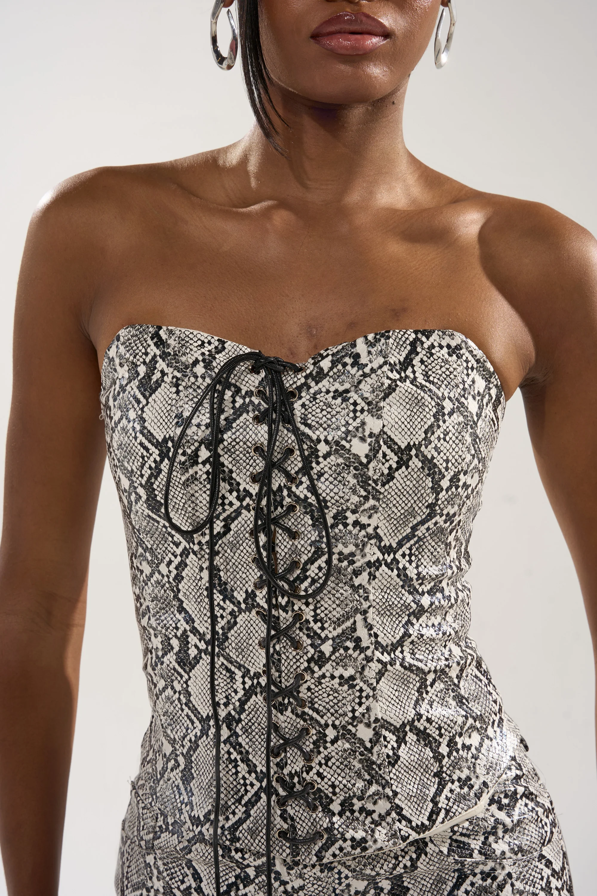 SNEAKY LITTLE SNAKE CORSET - Image 7
