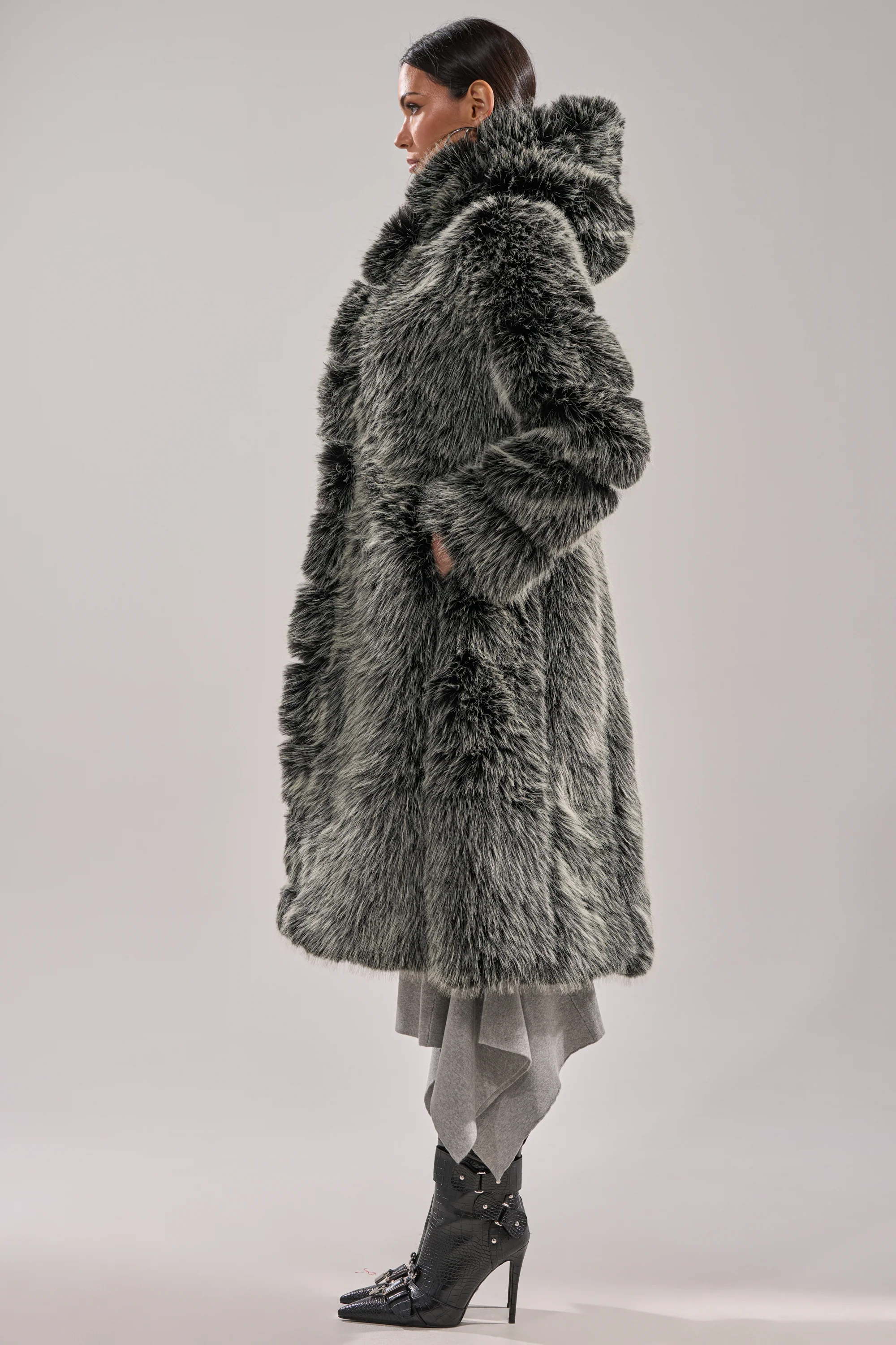 SNOW BUNNY HOODED FAUX FUR COAT - Image 11