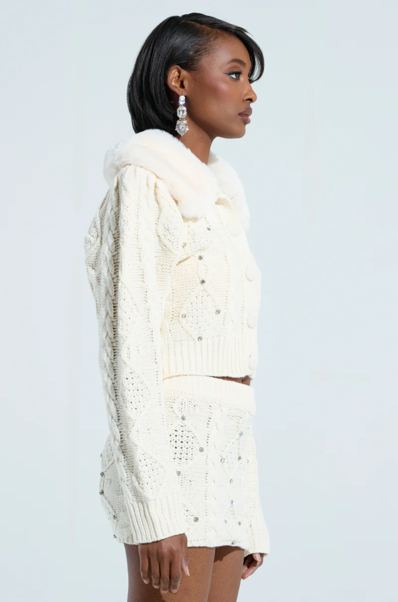 SNOW BUNNY SWEATER - Image 3