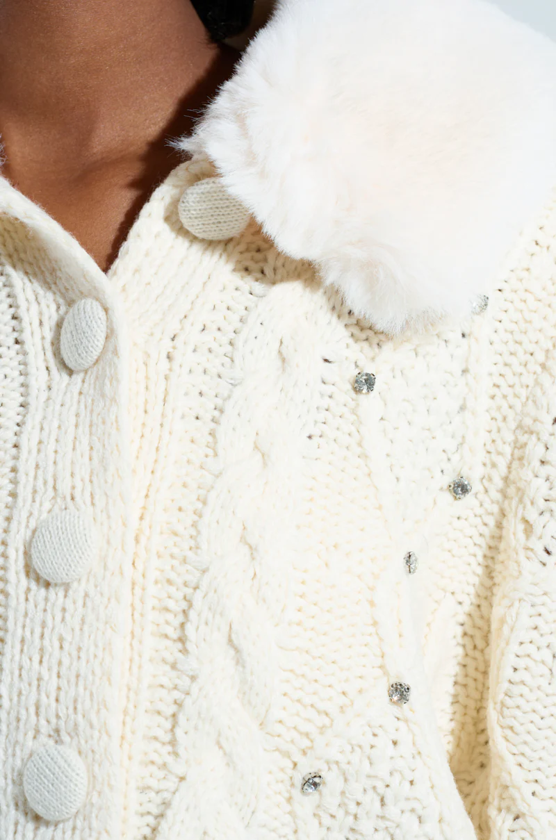 SNOW BUNNY SWEATER - Image 7
