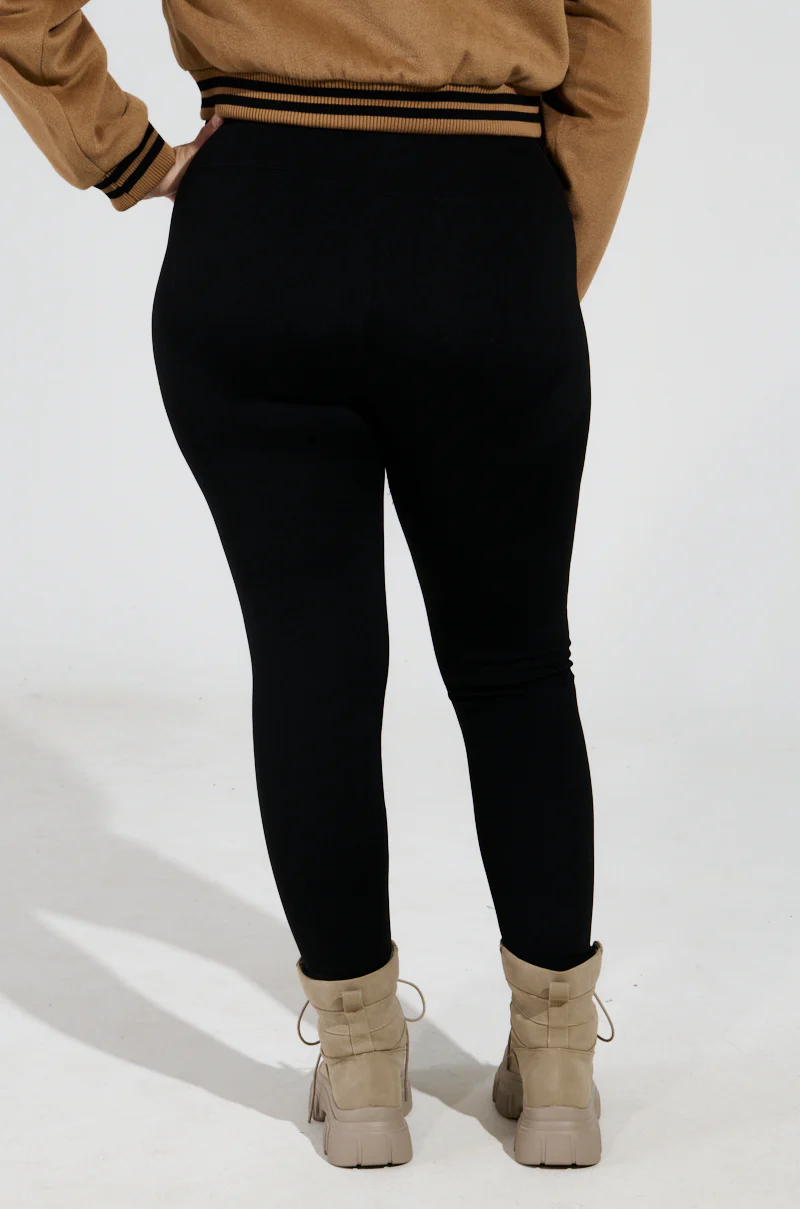 SNUGGLE FLEX FLEECE LEGGING EXTENDED SIZE IN BLACK - Image 5
