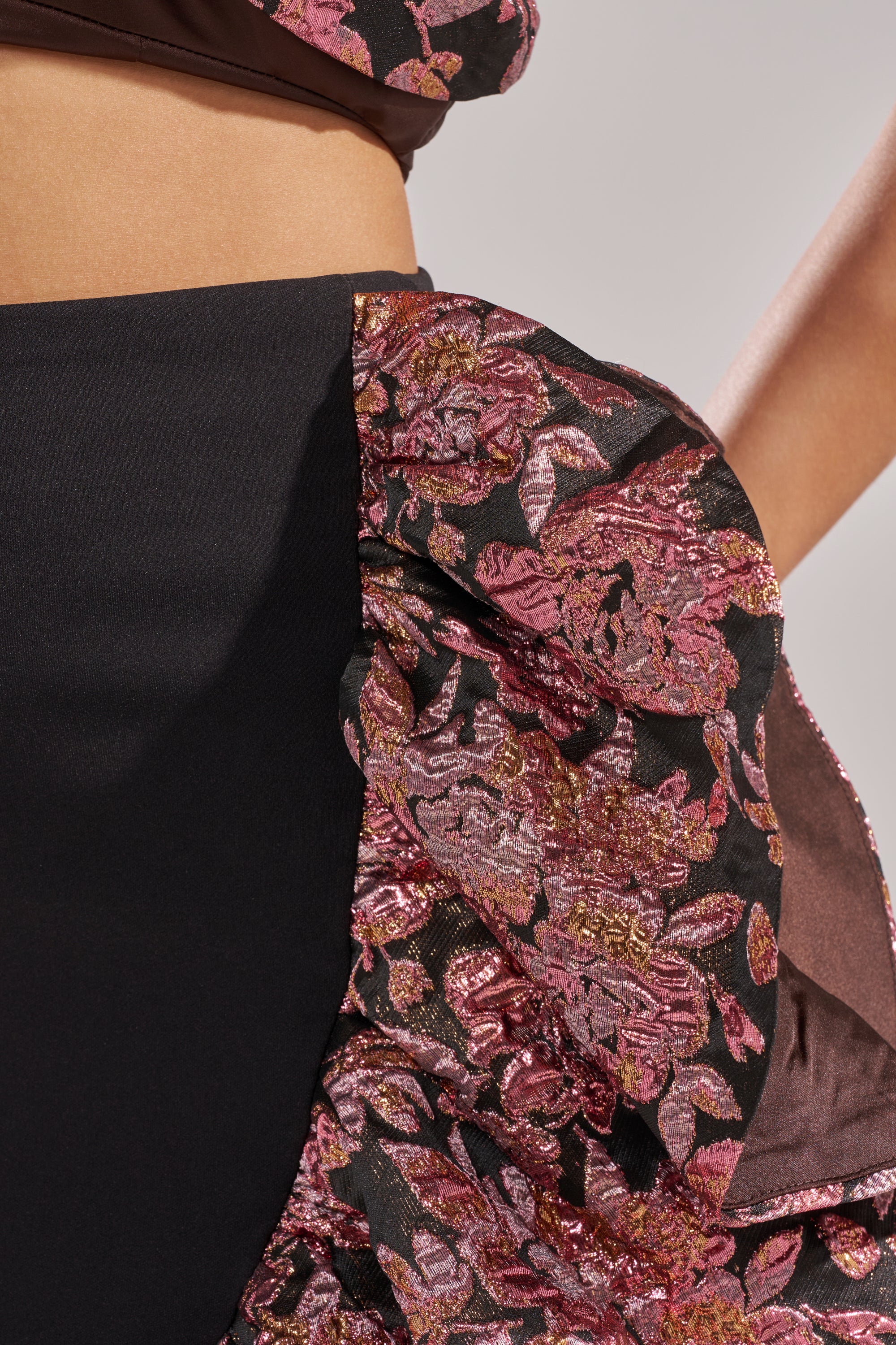 SO MUCH IN LOVE BROCADE MAXI SKIRT - Image 9