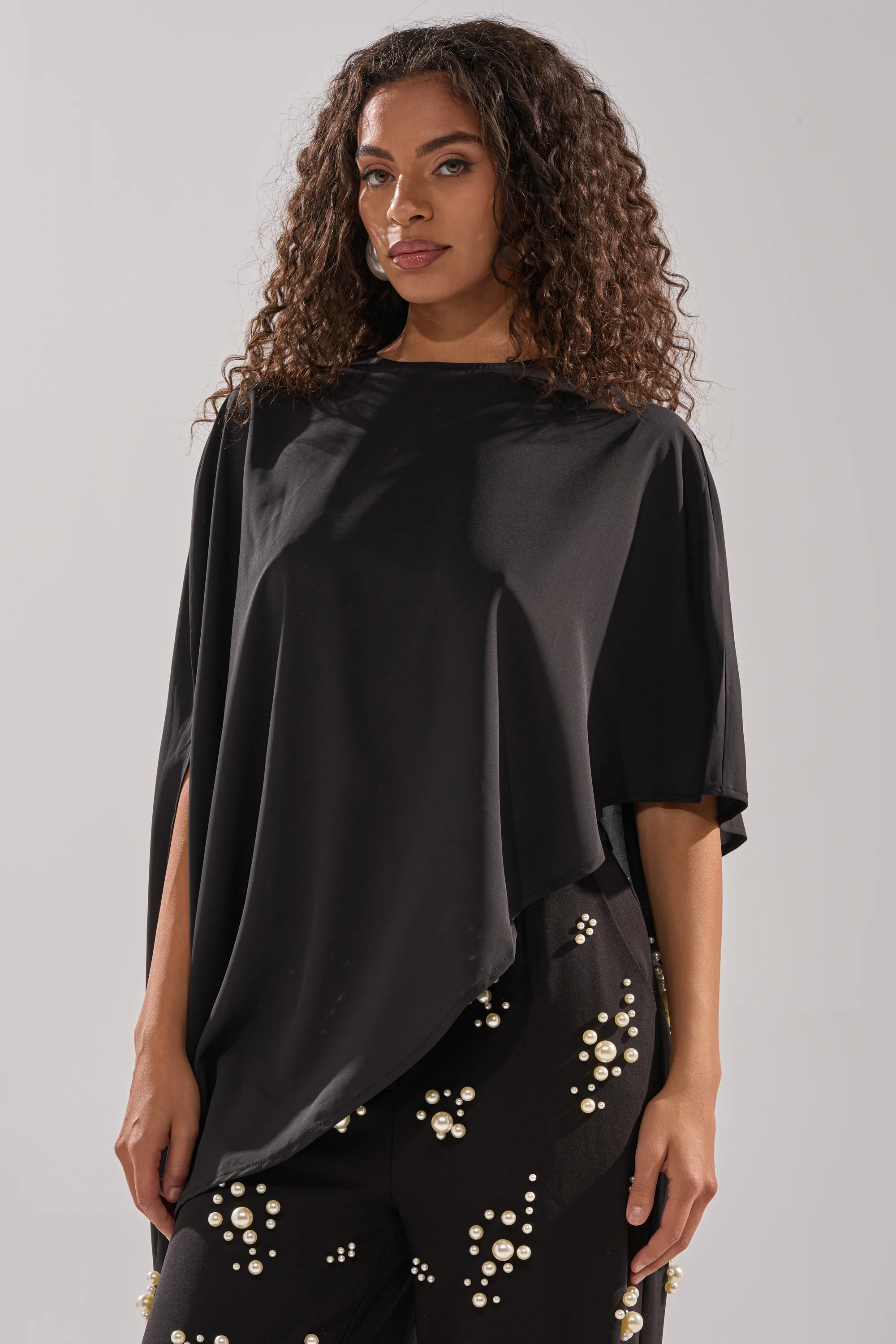 SOMETHING DIFFERENT OVERSIZED ASYMMETRICAL TEE - Image 2