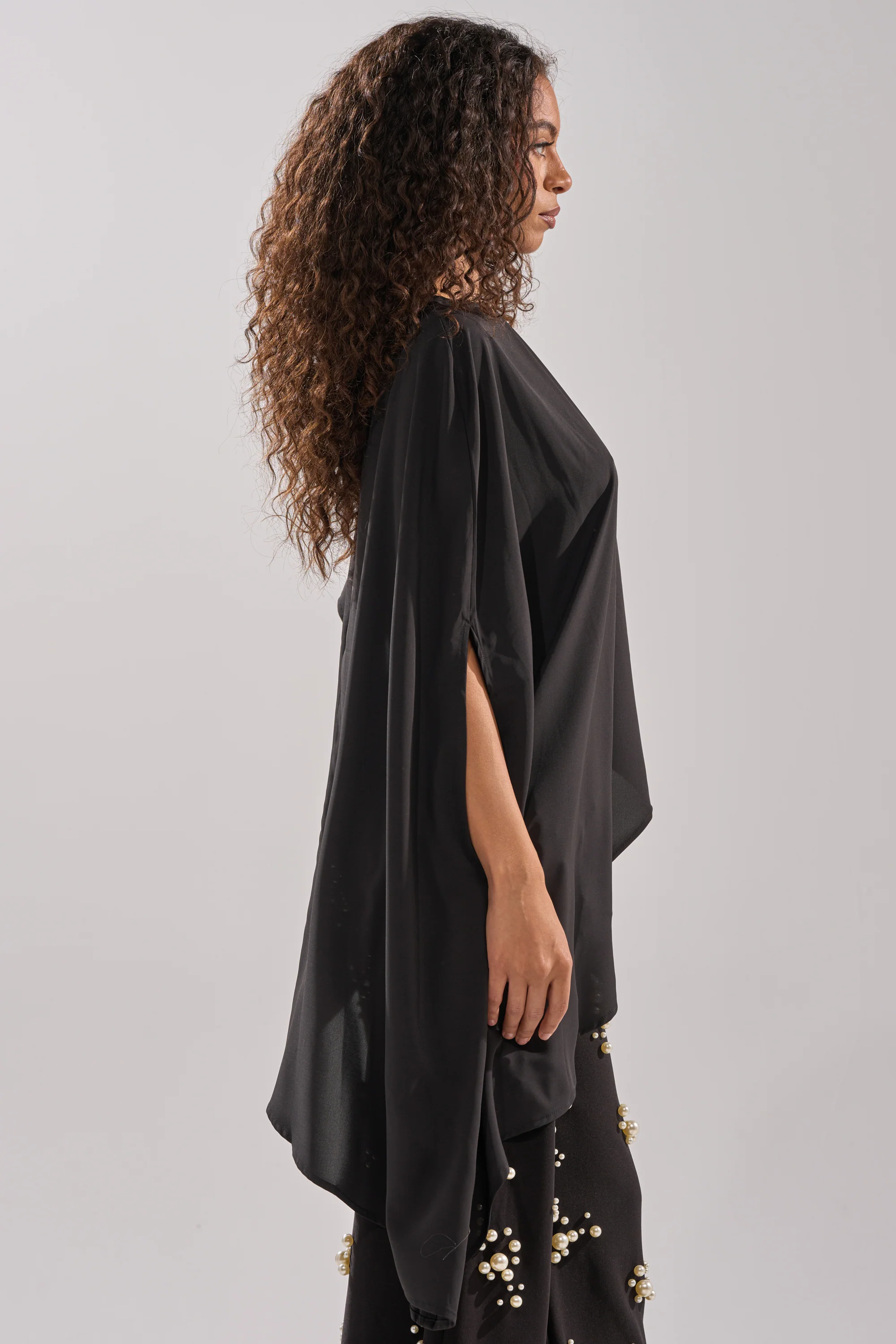 SOMETHING DIFFERENT OVERSIZED ASYMMETRICAL TEE - Image 4