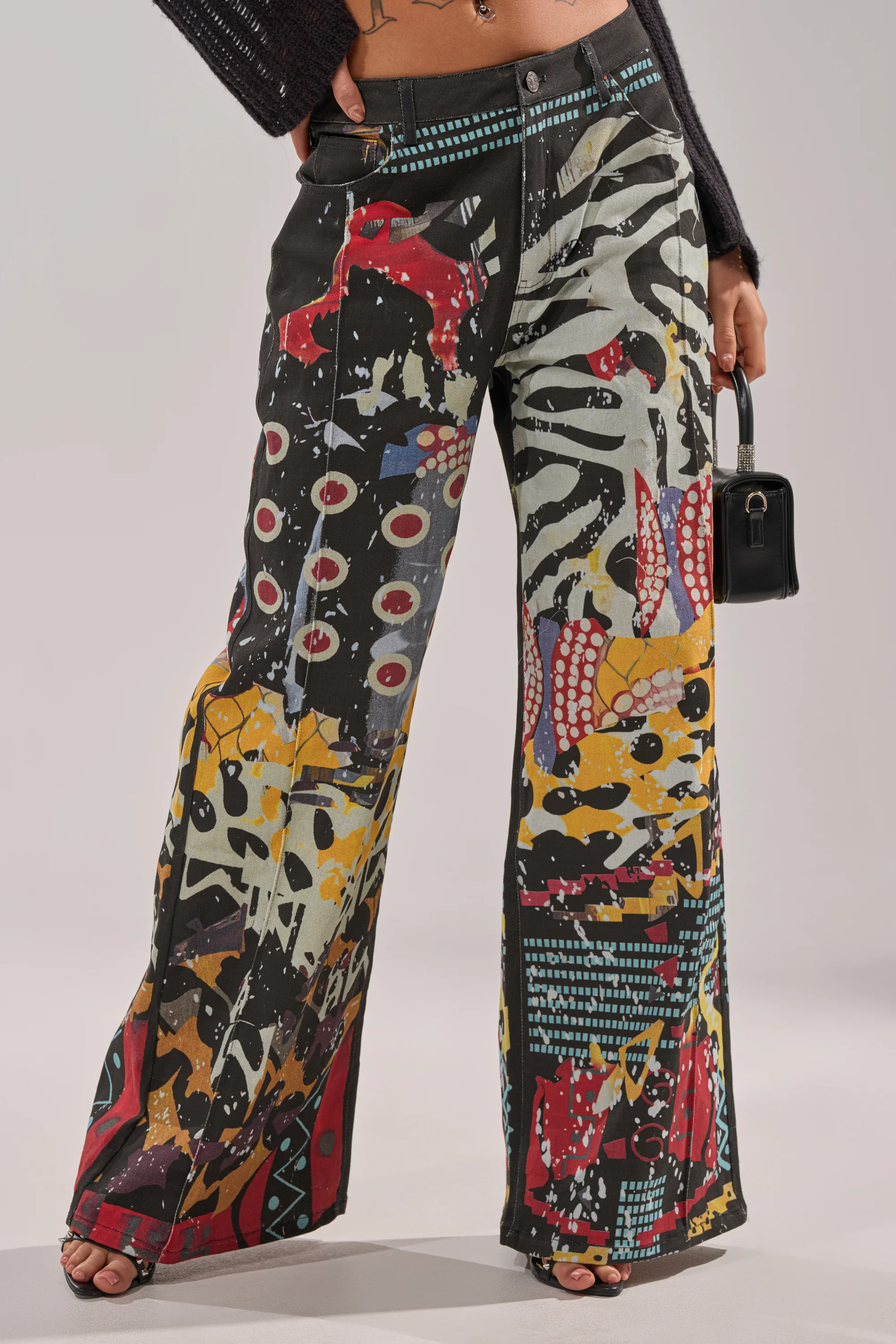 SOMETHING DIFFERENT PRINTED BLACK WASH JEANS - Image 3