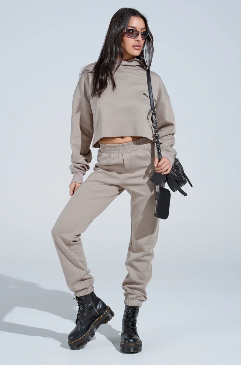 SOURCE UNKNOWN CROPPED SWEATSHIRT - Image 5