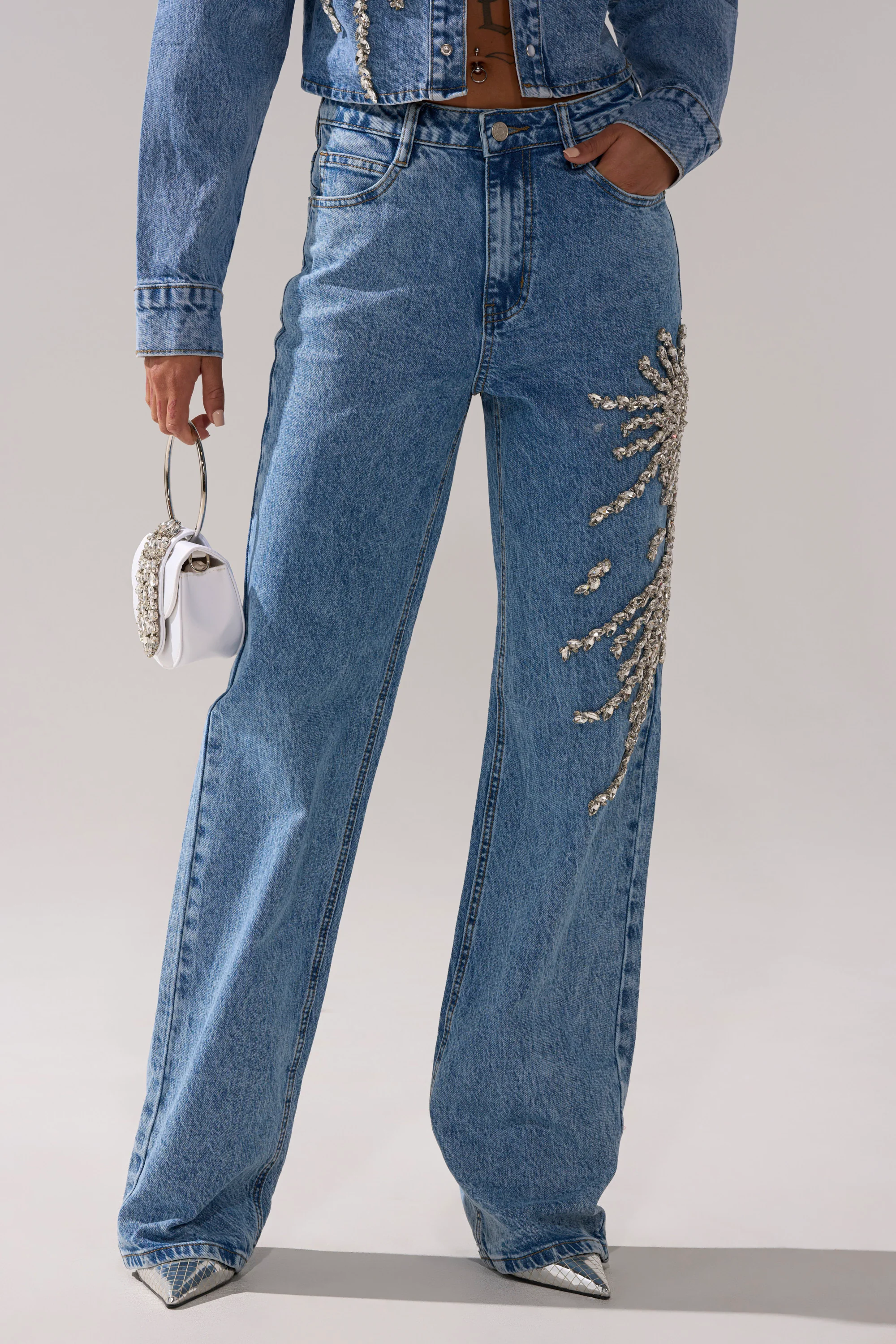 SPARKLE AND SHINE QUEEN RELAXED DENIM - Image 3