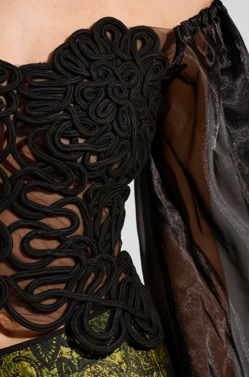 SPIRITED AWAY LONG SLEEVE BLOUSE IN BLACK - Image 7