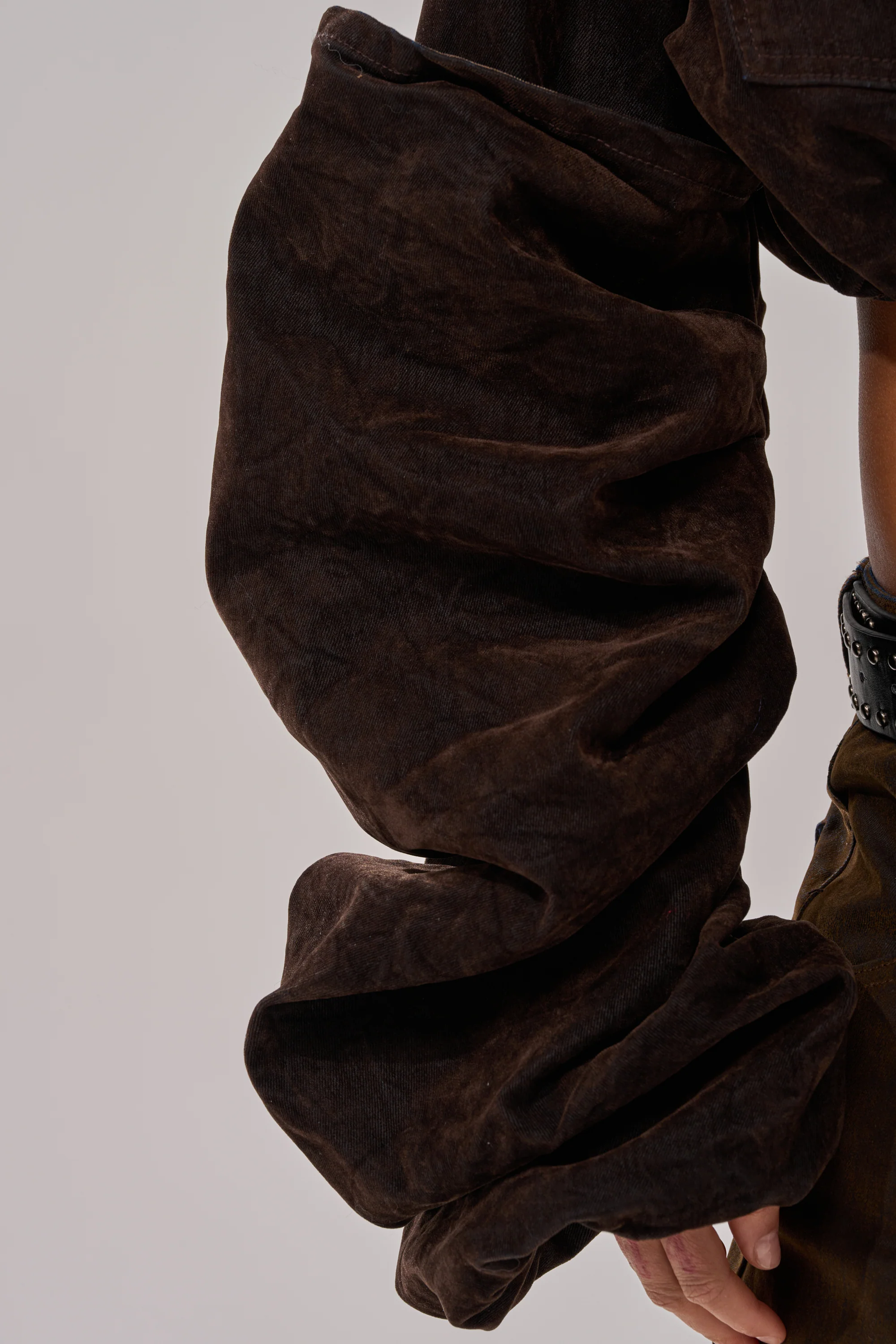 STACKED SLEEVE VELVET DENIM JACKET - Image 9
