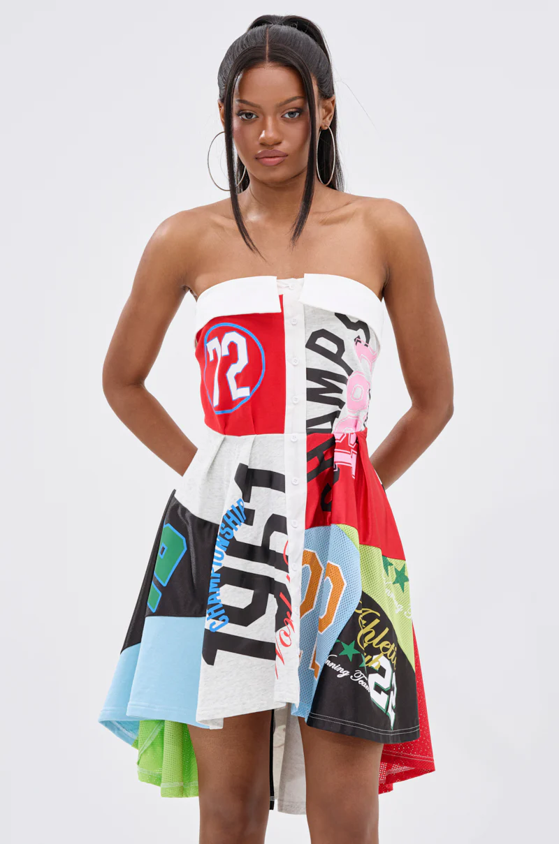 STAND OUT GRAPHIC MINI DRESS - Image 4