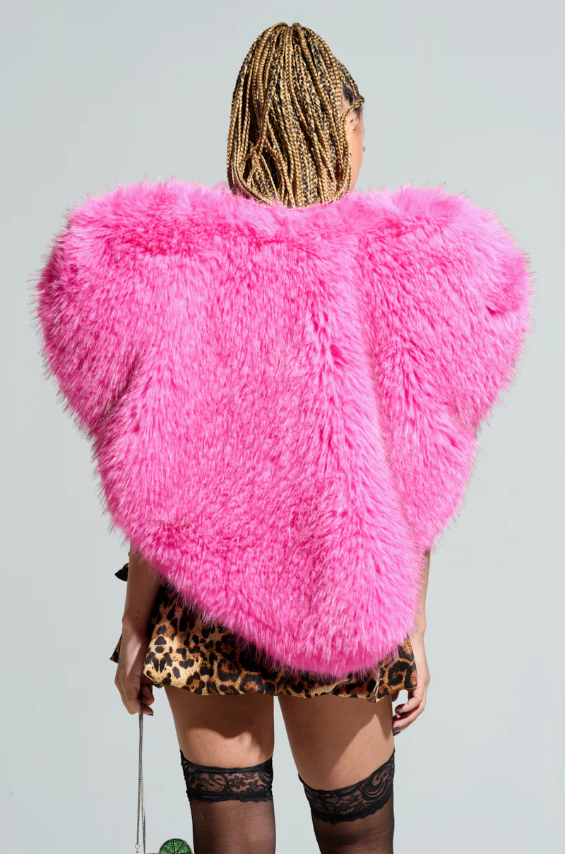 STAR CROSSED LOVER FAUX FUR HEART VEST - Image 4