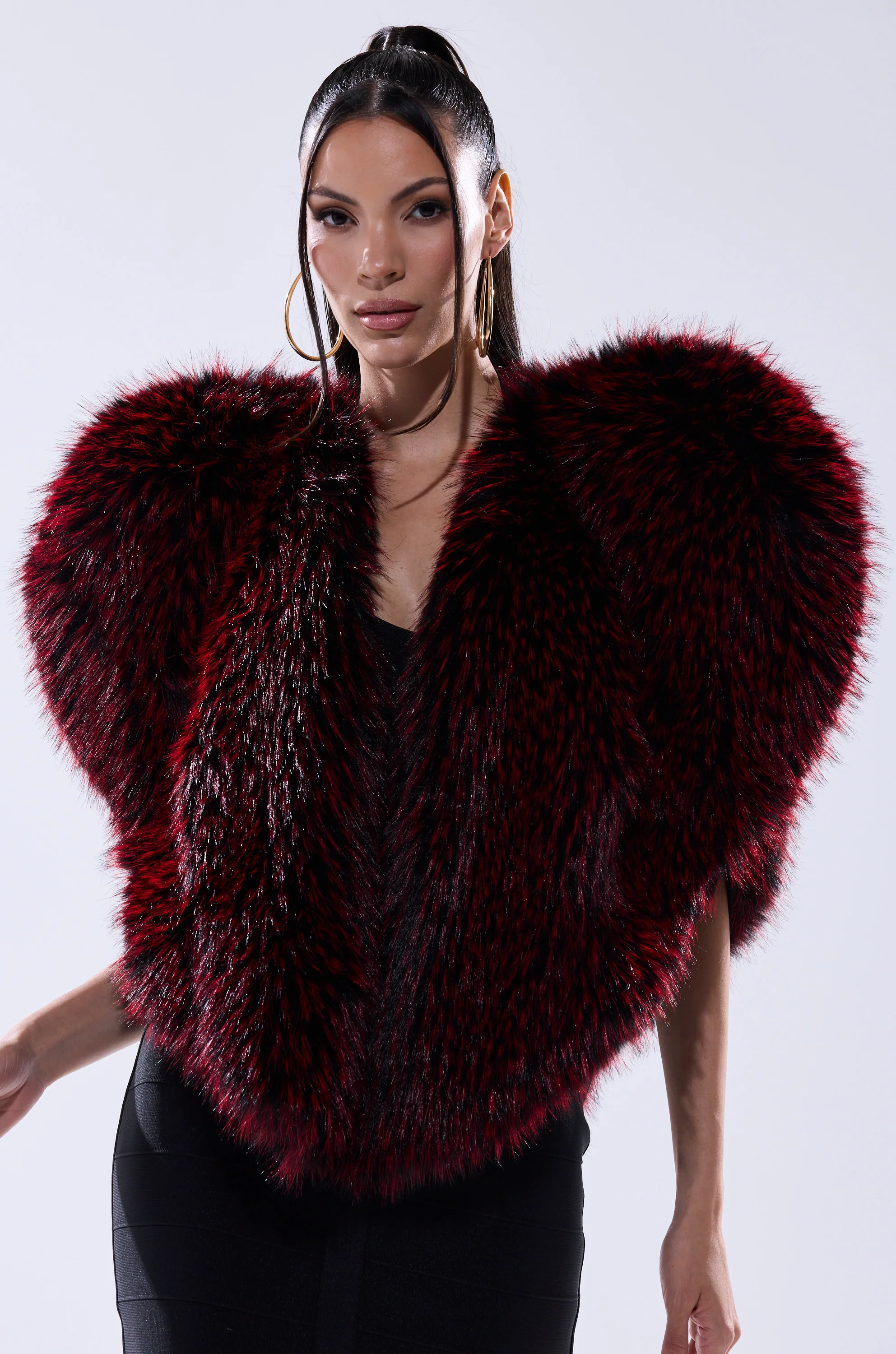 STAR CROSSED LOVER FAUX FUR VEST - Image 11