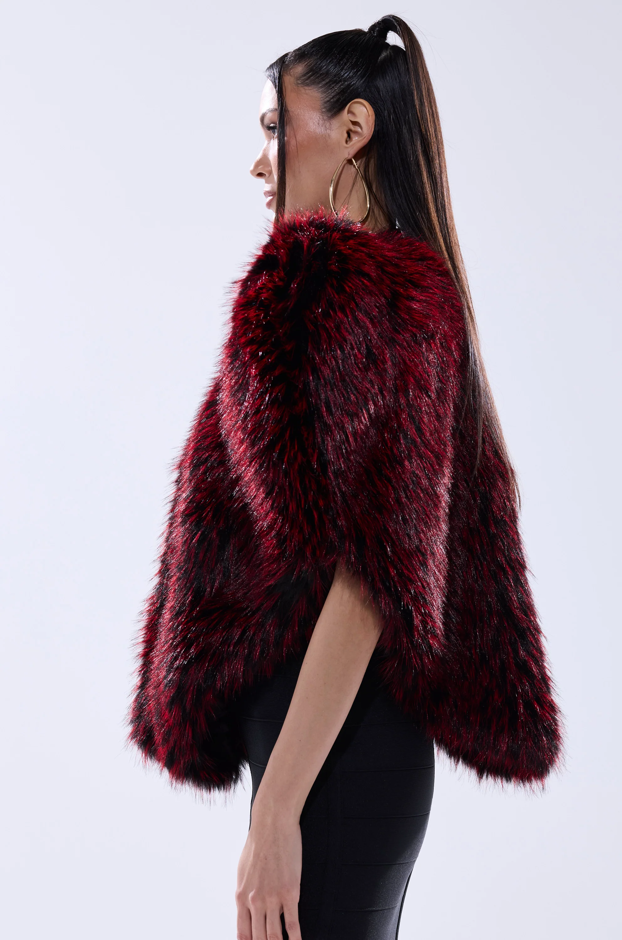 STAR CROSSED LOVER FAUX FUR VEST - Image 13