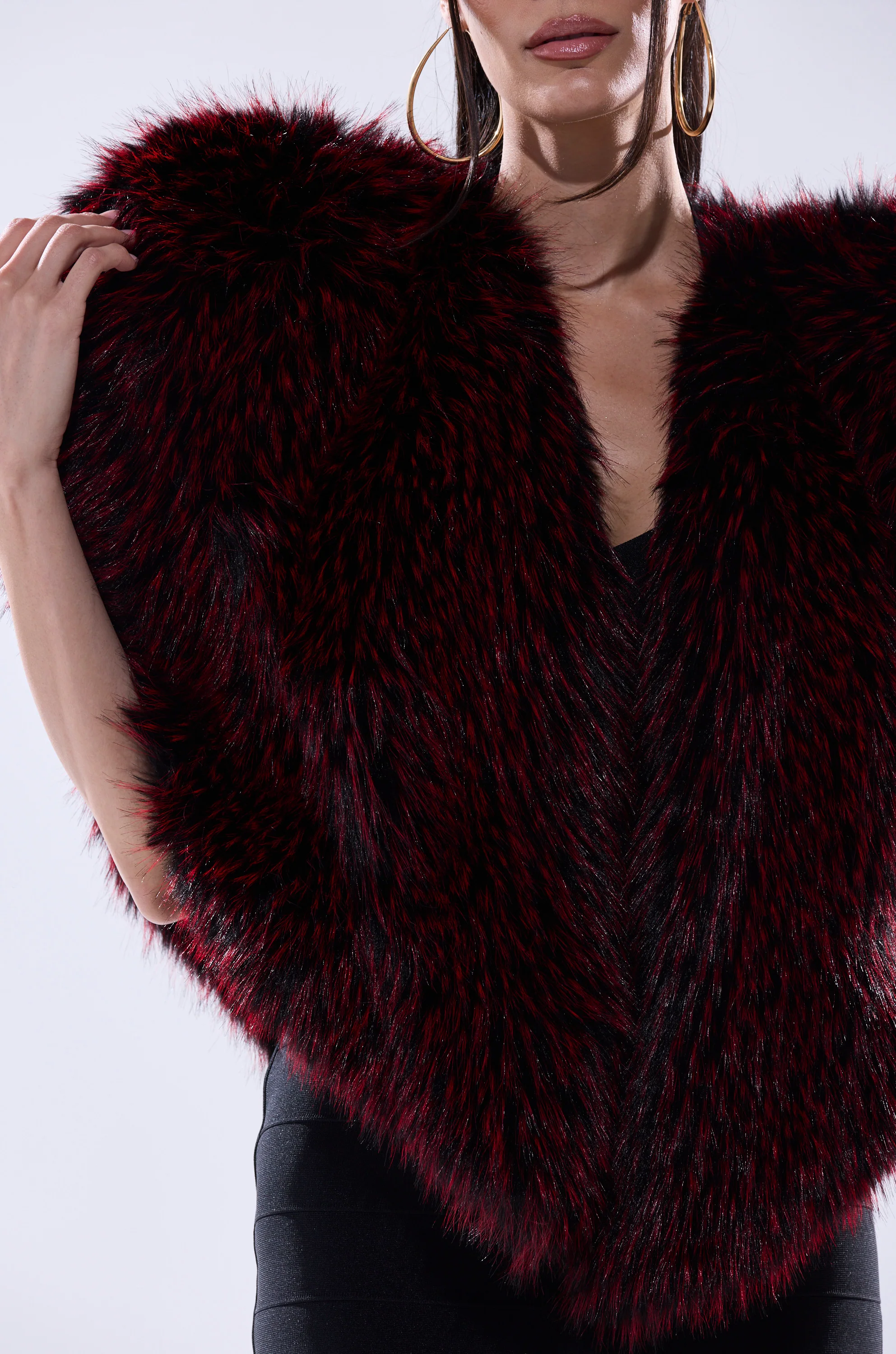STAR CROSSED LOVER FAUX FUR VEST - Image 17