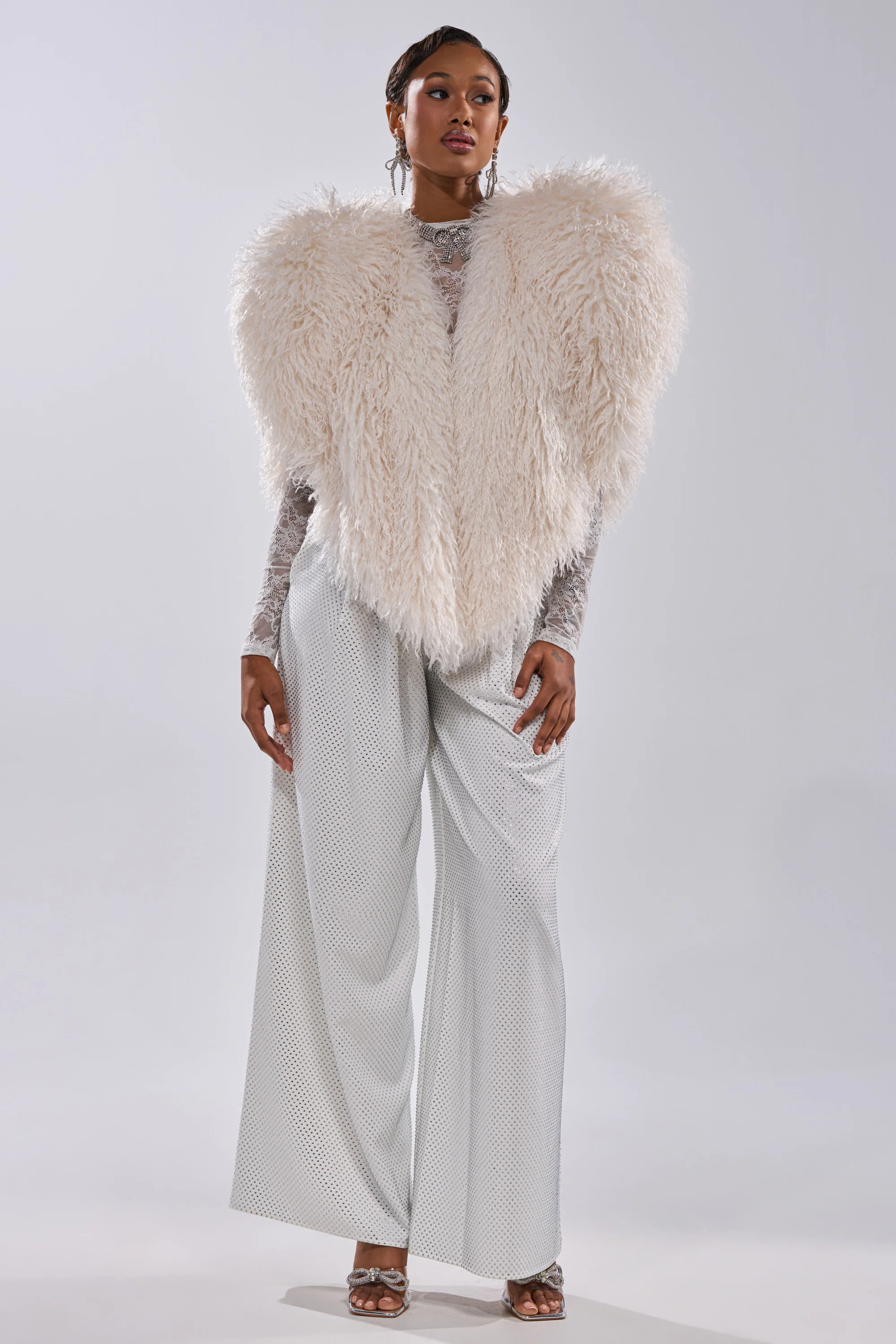 STAR CROSSED LOVER FAUX FUR VEST IN IVORY - Image 14