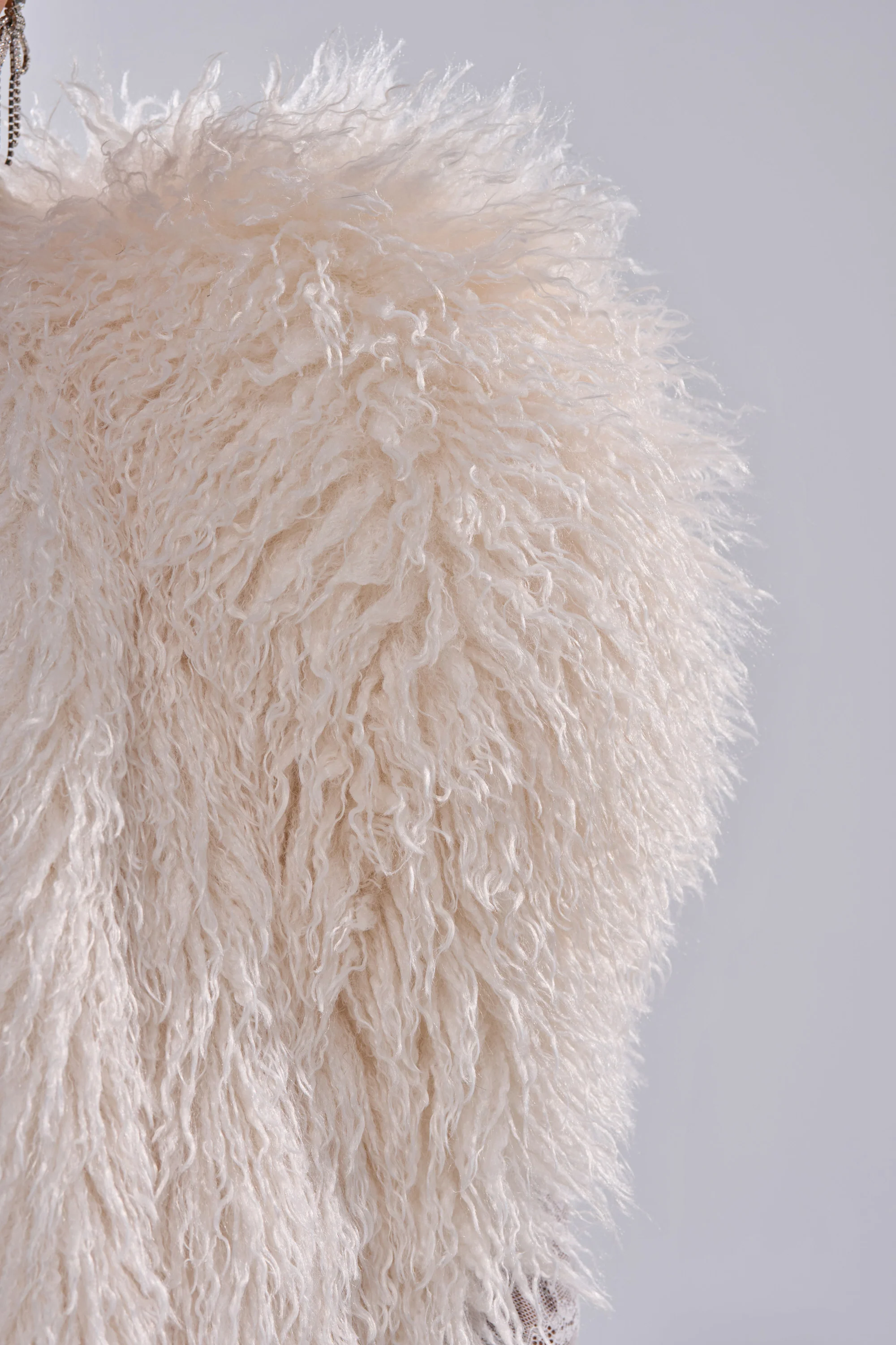 STAR CROSSED LOVER FAUX FUR VEST IN IVORY - Image 16