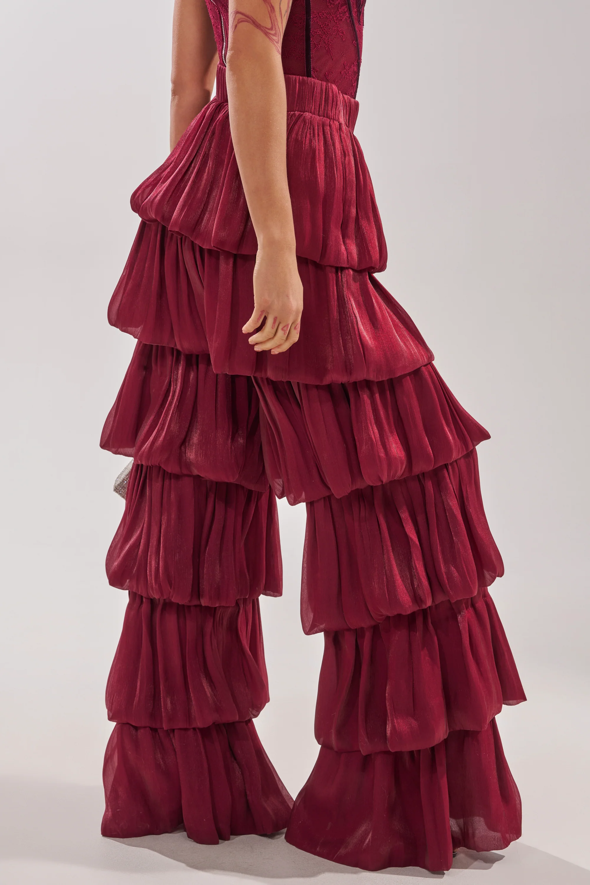 STAR OF THE NIGHT FLOUNCY PANT IN BURGUNDY - Image 6