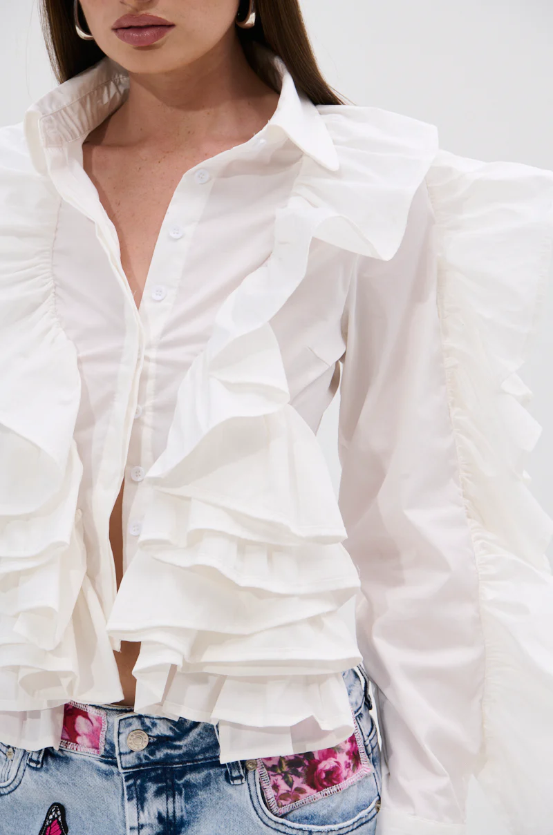 STAR OF THE SHOW RUFFLE BUTTON DOWN - Image 8