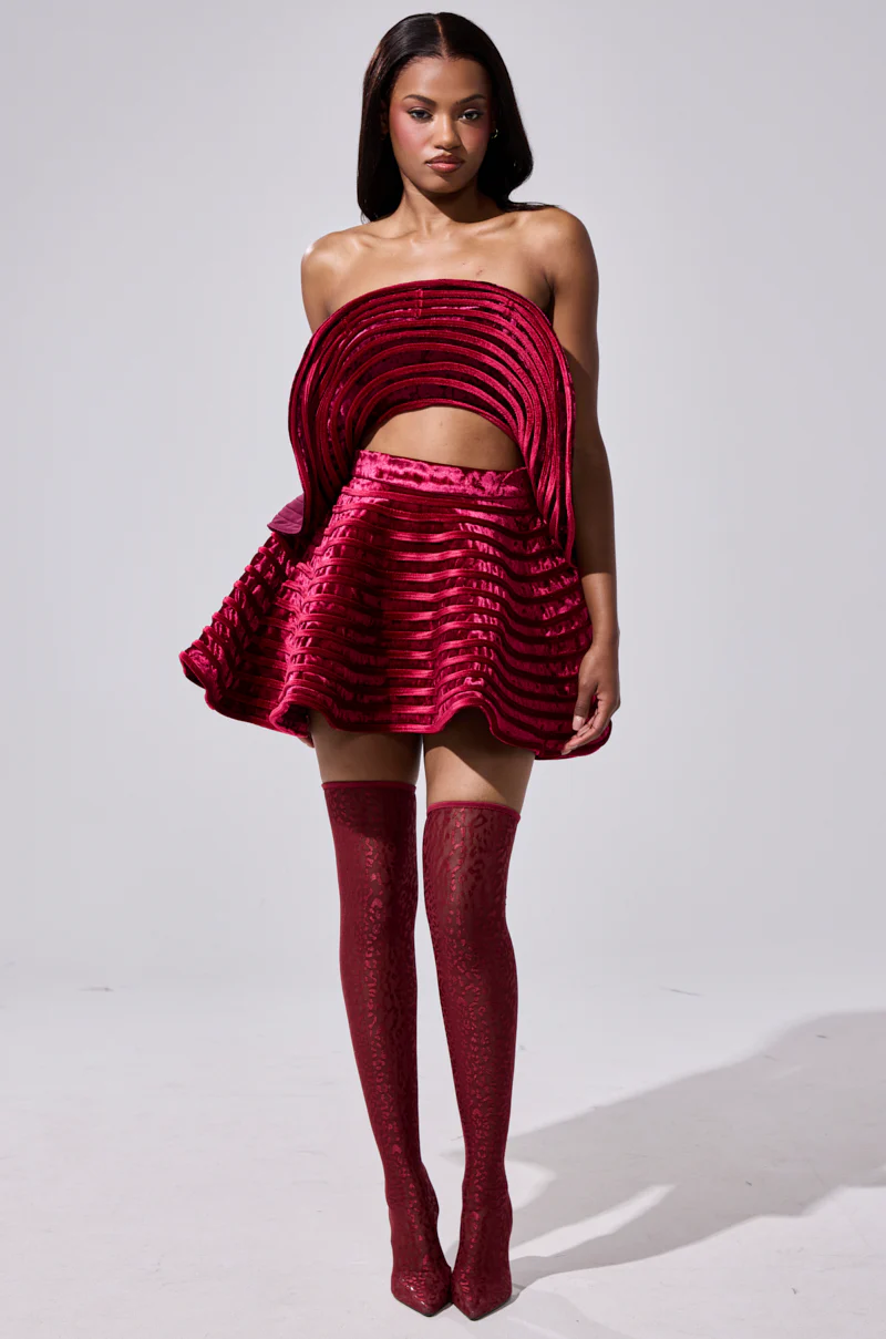 STAR OF THE SHOW VELVET MINI SKIRT - Image 6