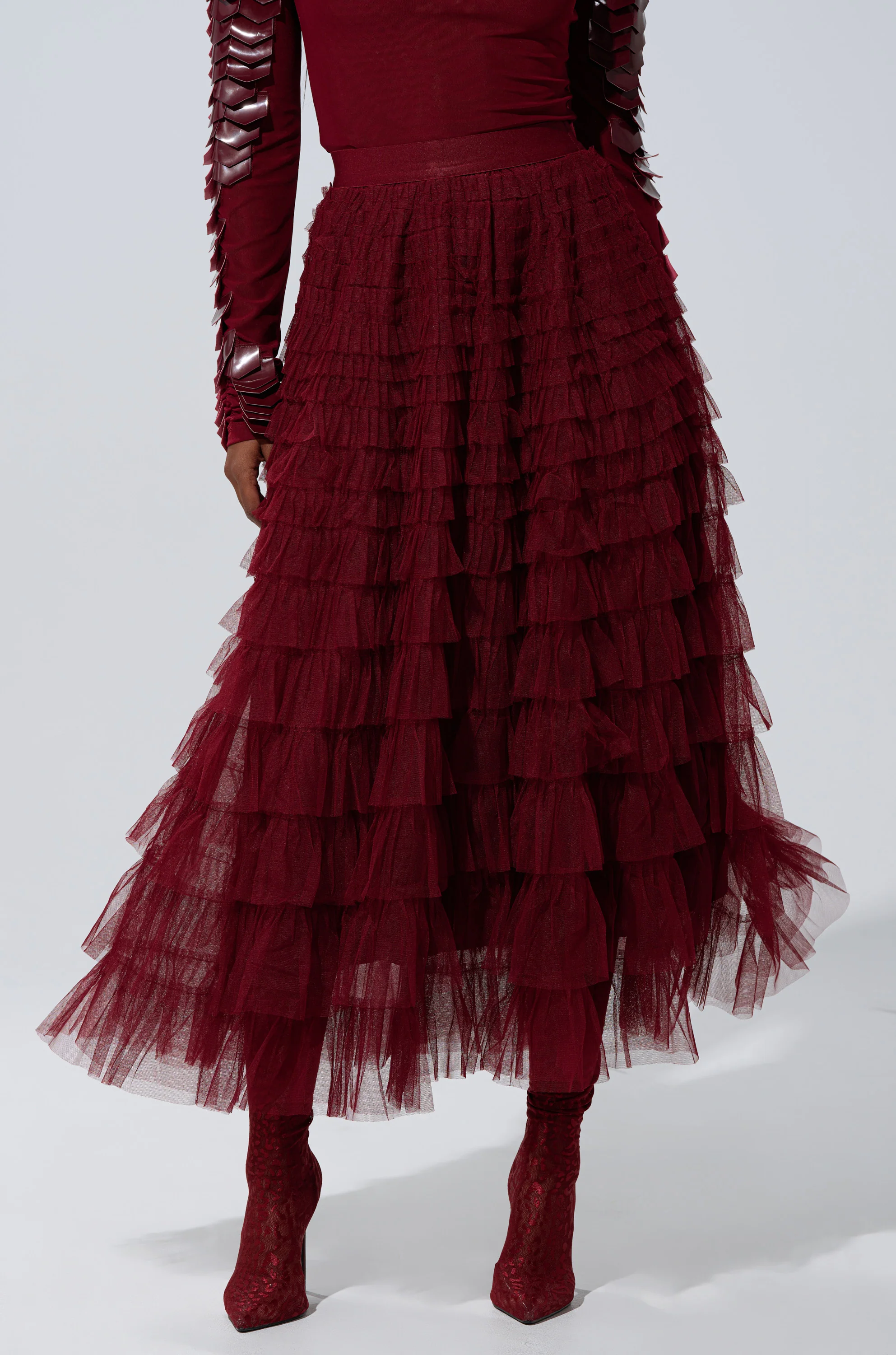 STARS ALIGNED MESH RUFFLE MAXI SKIRT IN BURGUNDY - Image 2