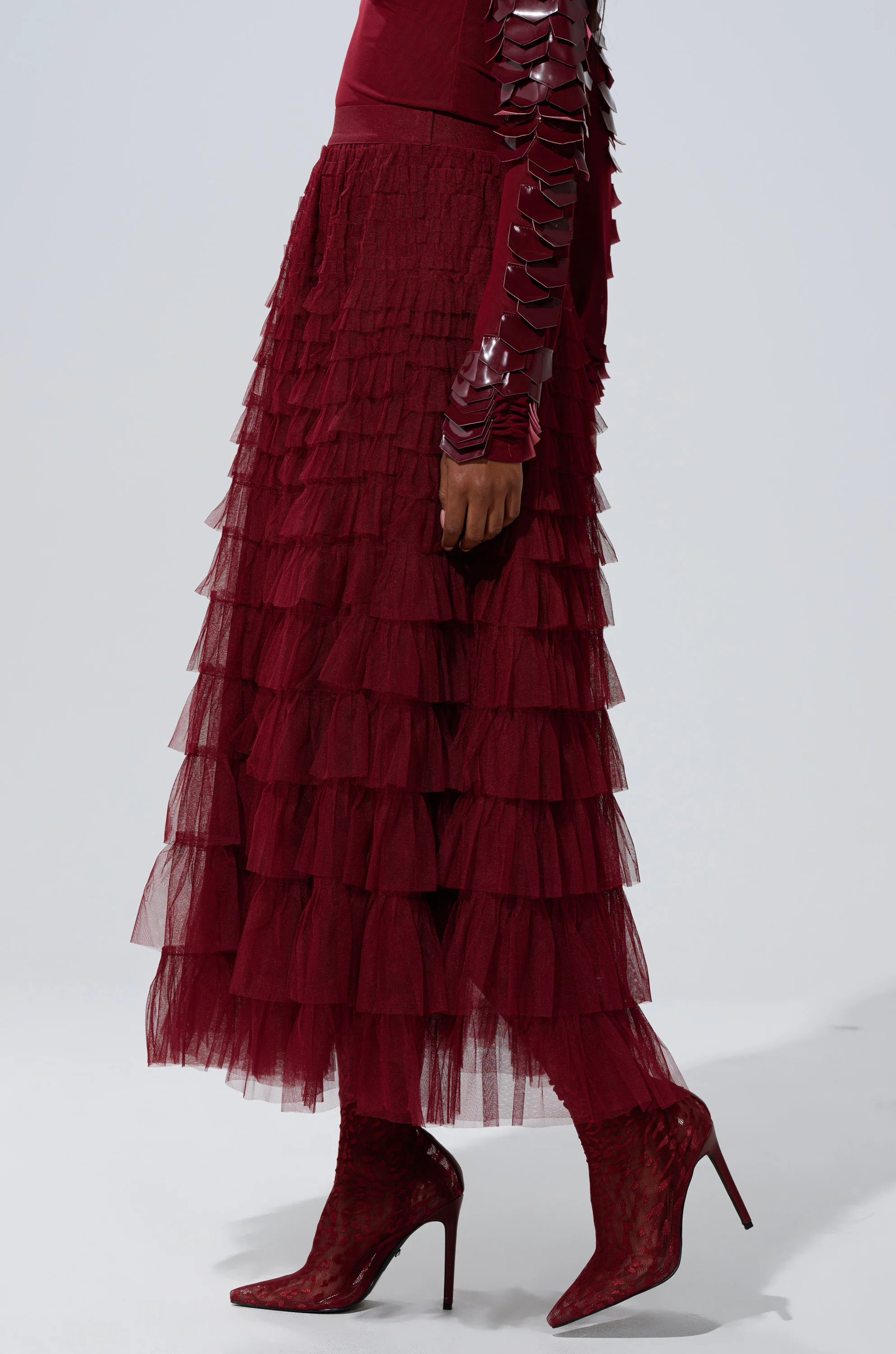 STARS ALIGNED MESH RUFFLE MAXI SKIRT IN BURGUNDY - Image 4