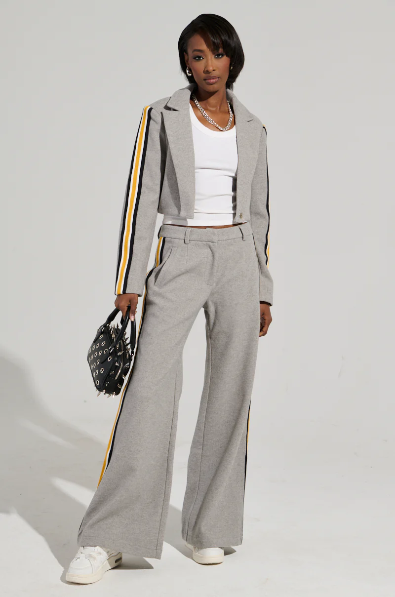 STAY WITH ME CROPPED BLAZER - Image 6