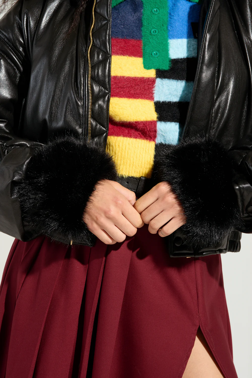 STAYING WARM FAUX FUR CUFFS - Image 2