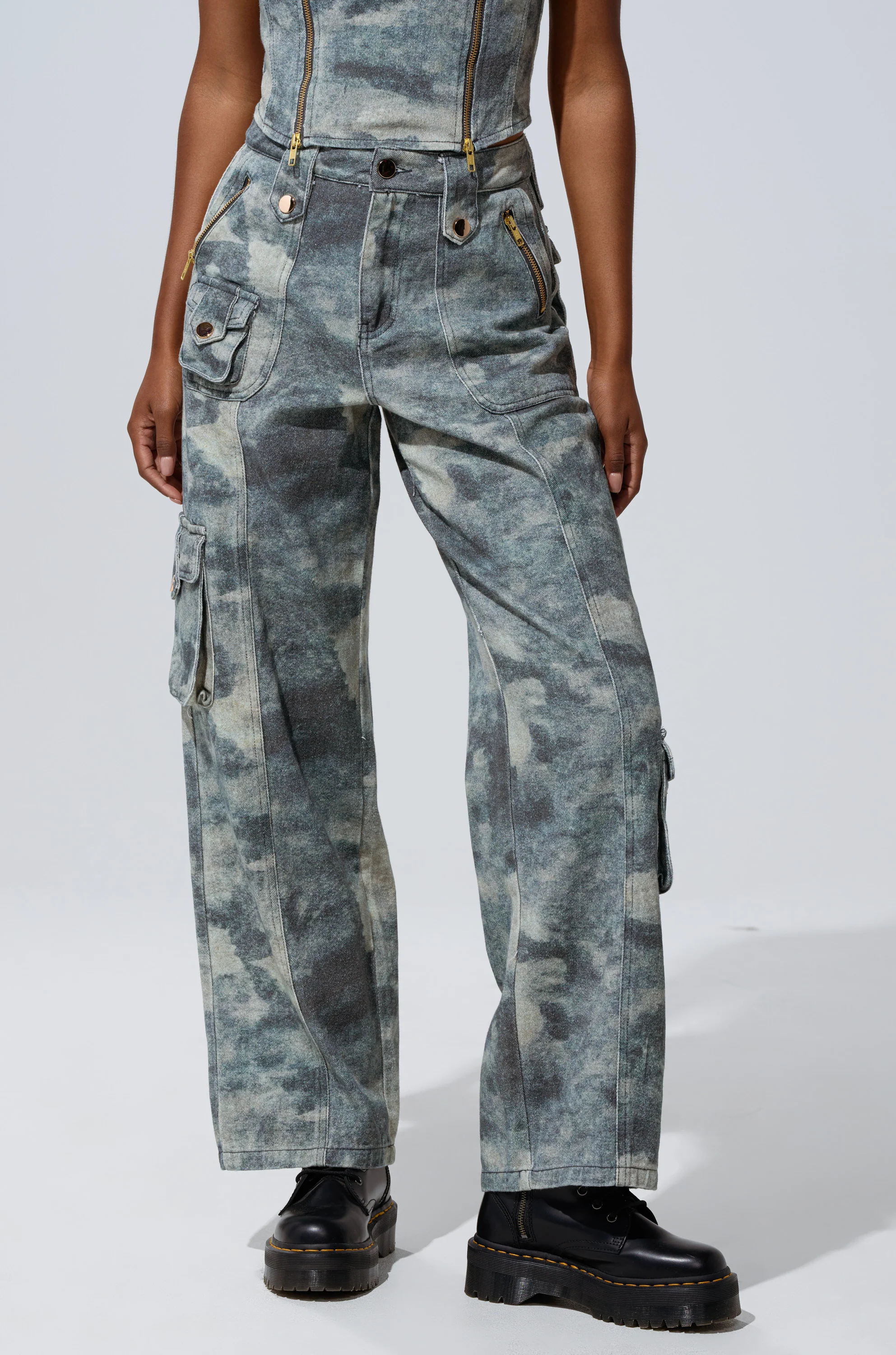 STEPH CAMO DENIM RELAXED PANT - Image 3
