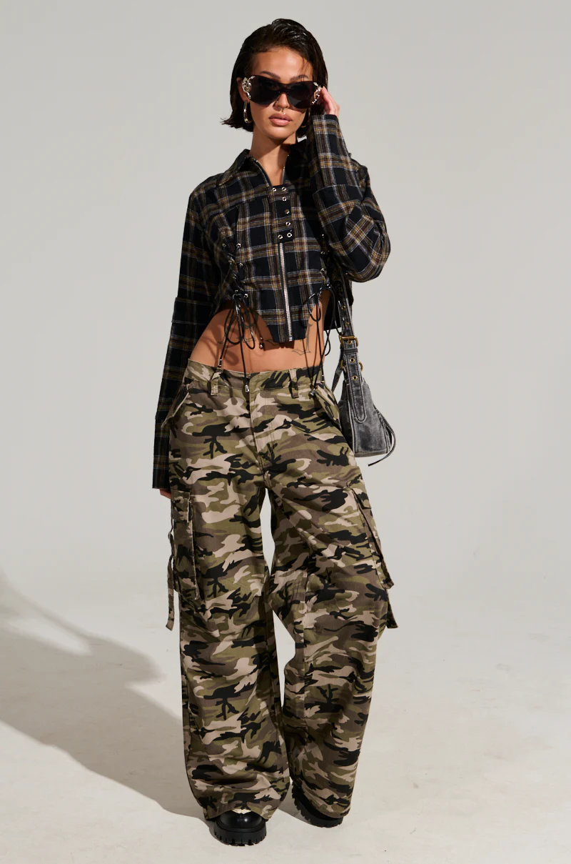 STREET STYLE WIDE LEG CAMO PANT - Image 2